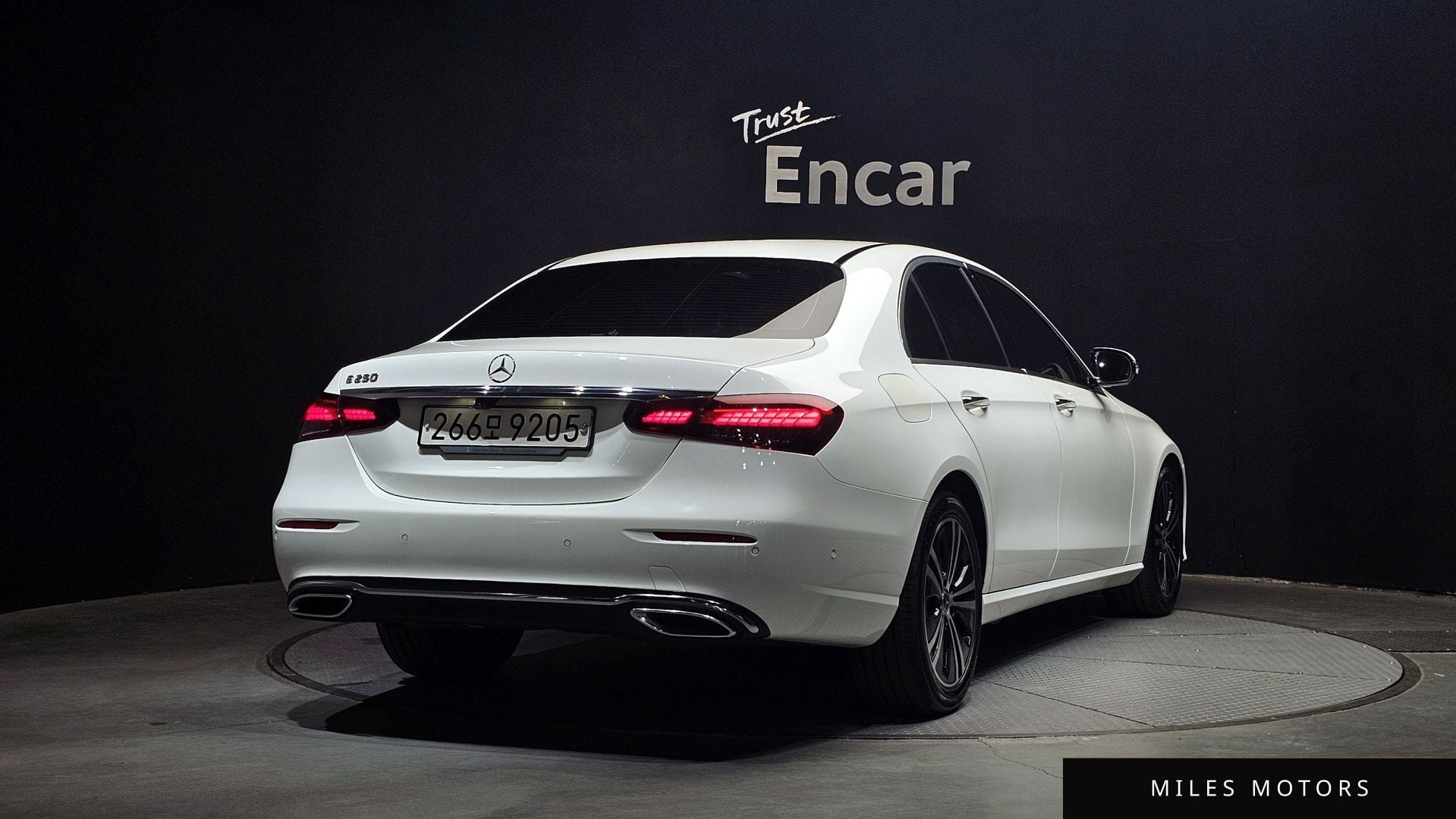 Mercedes-Benz E-Class W213 2021 — миниатюра 2