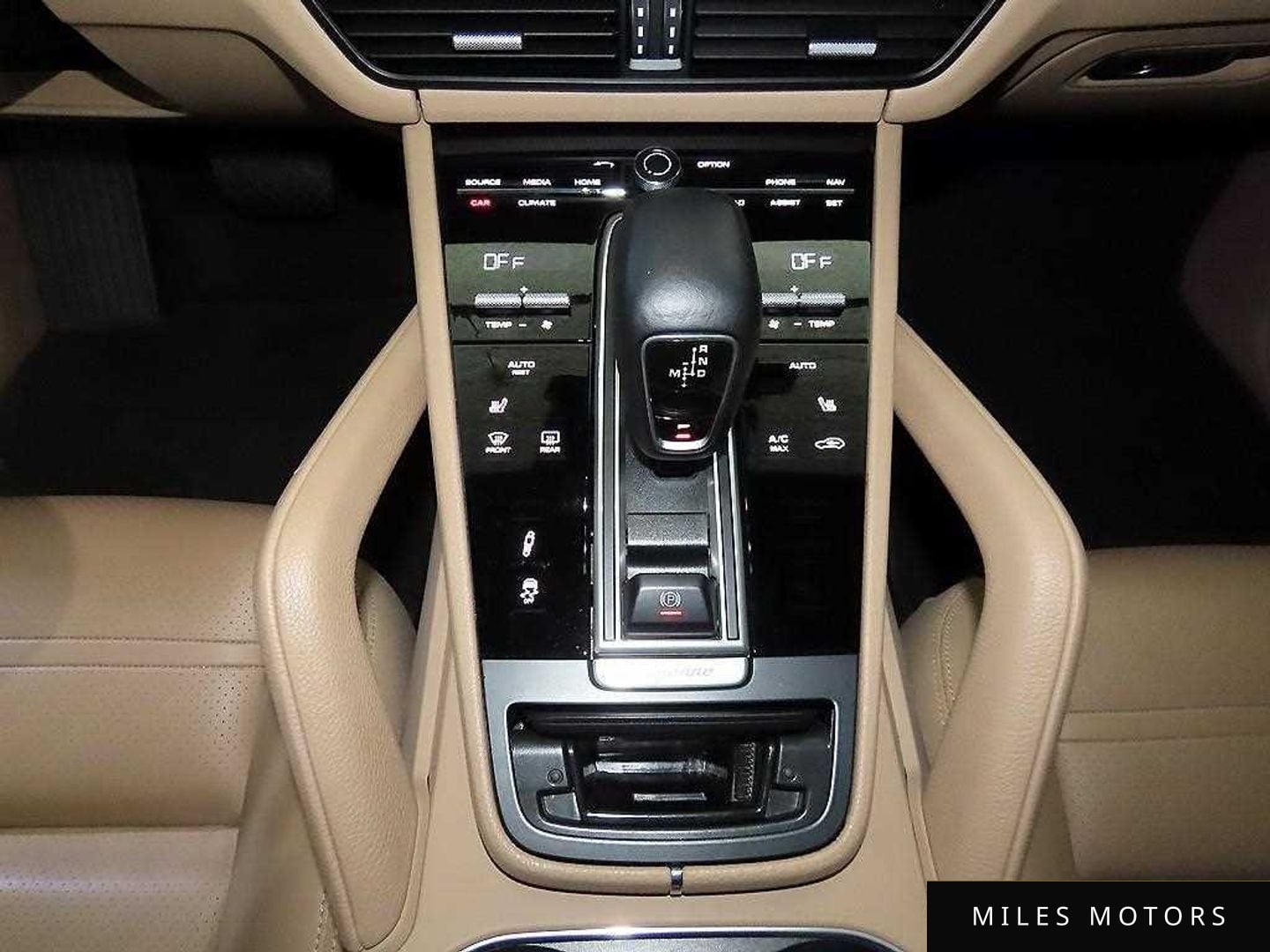 Porsche 카이엔 (PO536) 2019 — миниатюра 12