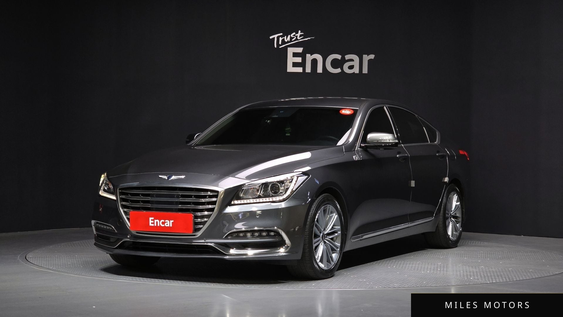 Genesis G80 2017 — фото 1 из 12