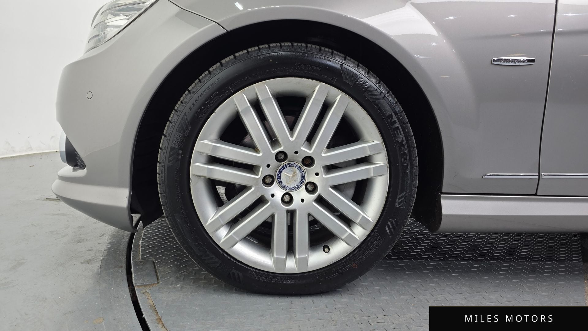Mercedes-Benz C-Class W204 2009 — миниатюра 5