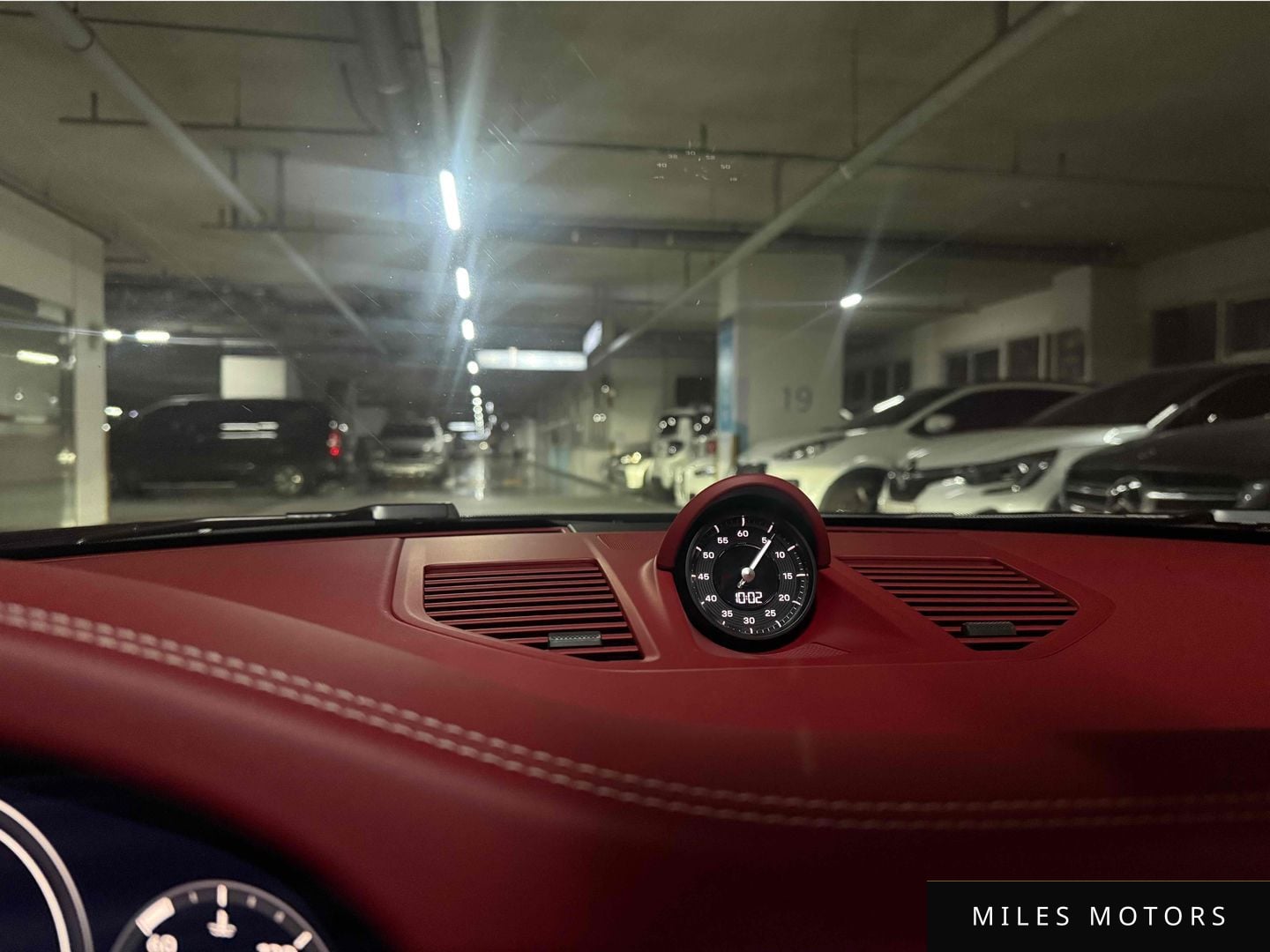Porsche 911 (992) 2024 — миниатюра 11