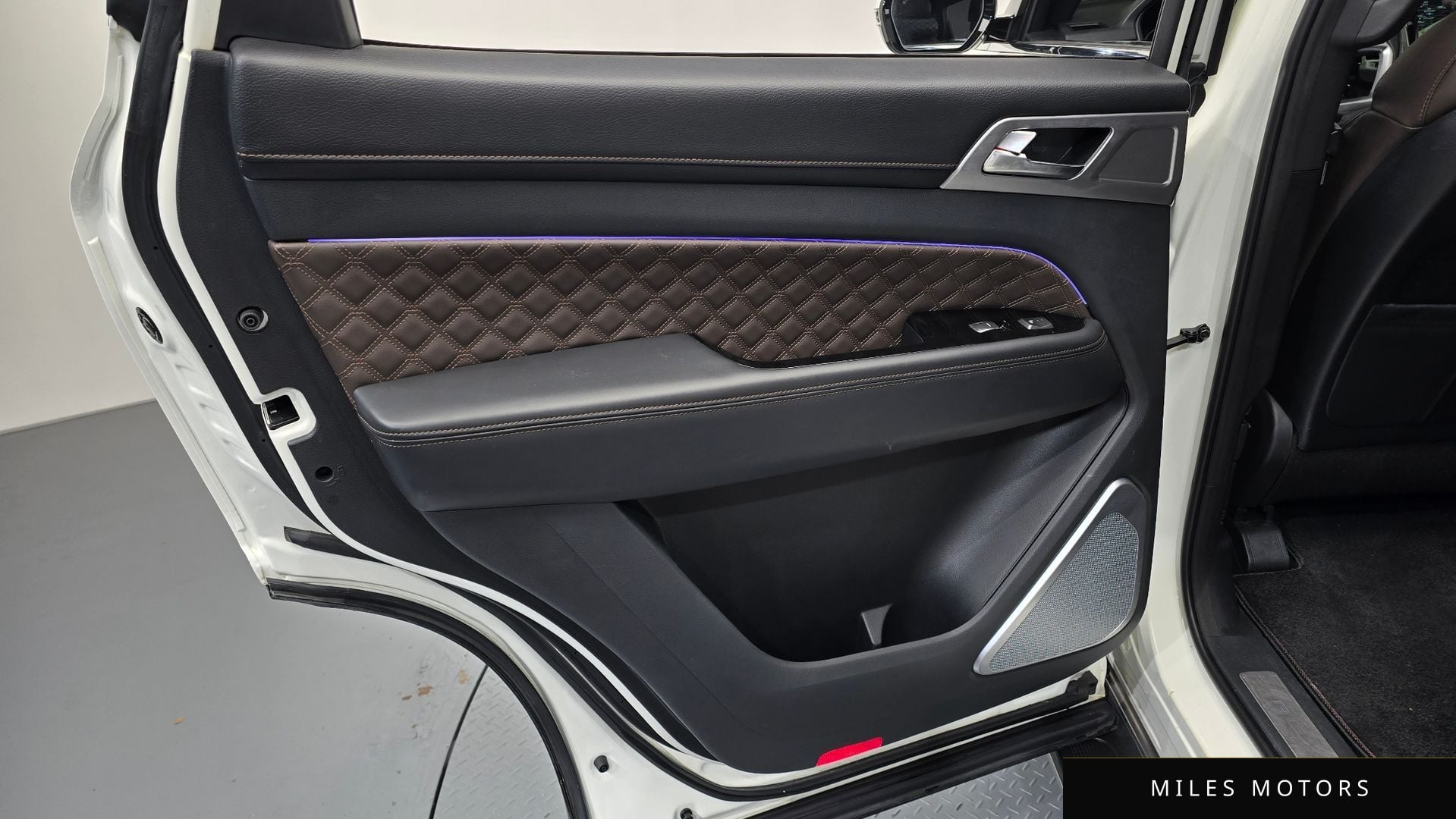 KG Mobility 올 뉴 렉스턴 2022 — миниатюра 14