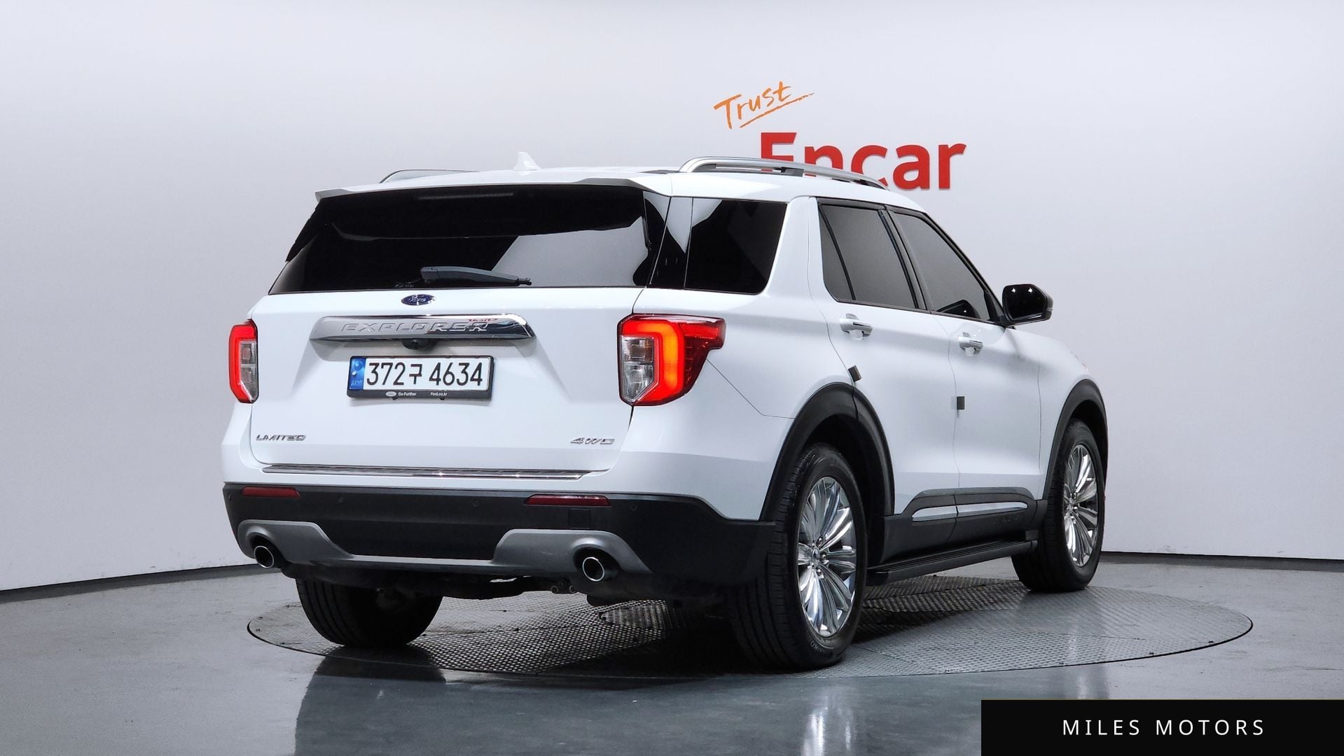Ford Explorer 2022 — миниатюра 2