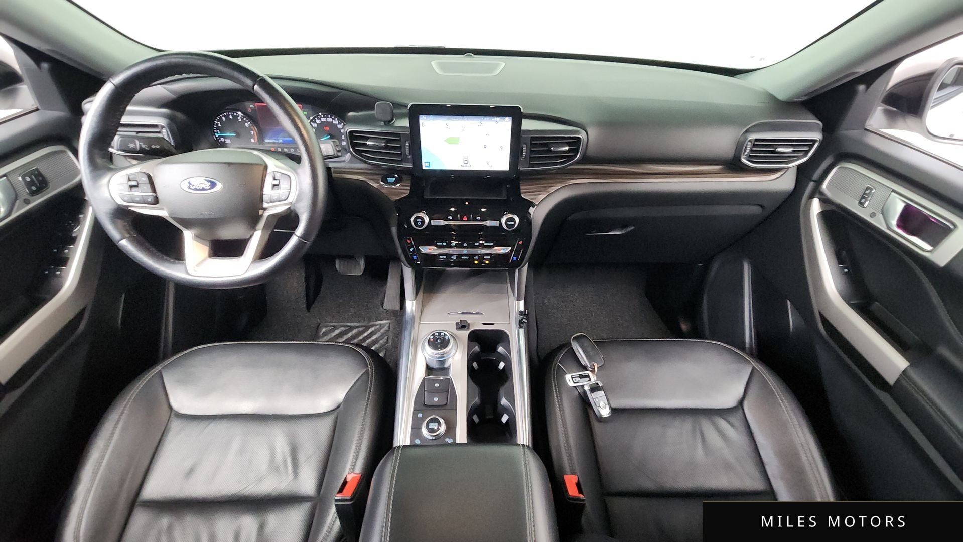 Ford Explorer 2022 — миниатюра 10