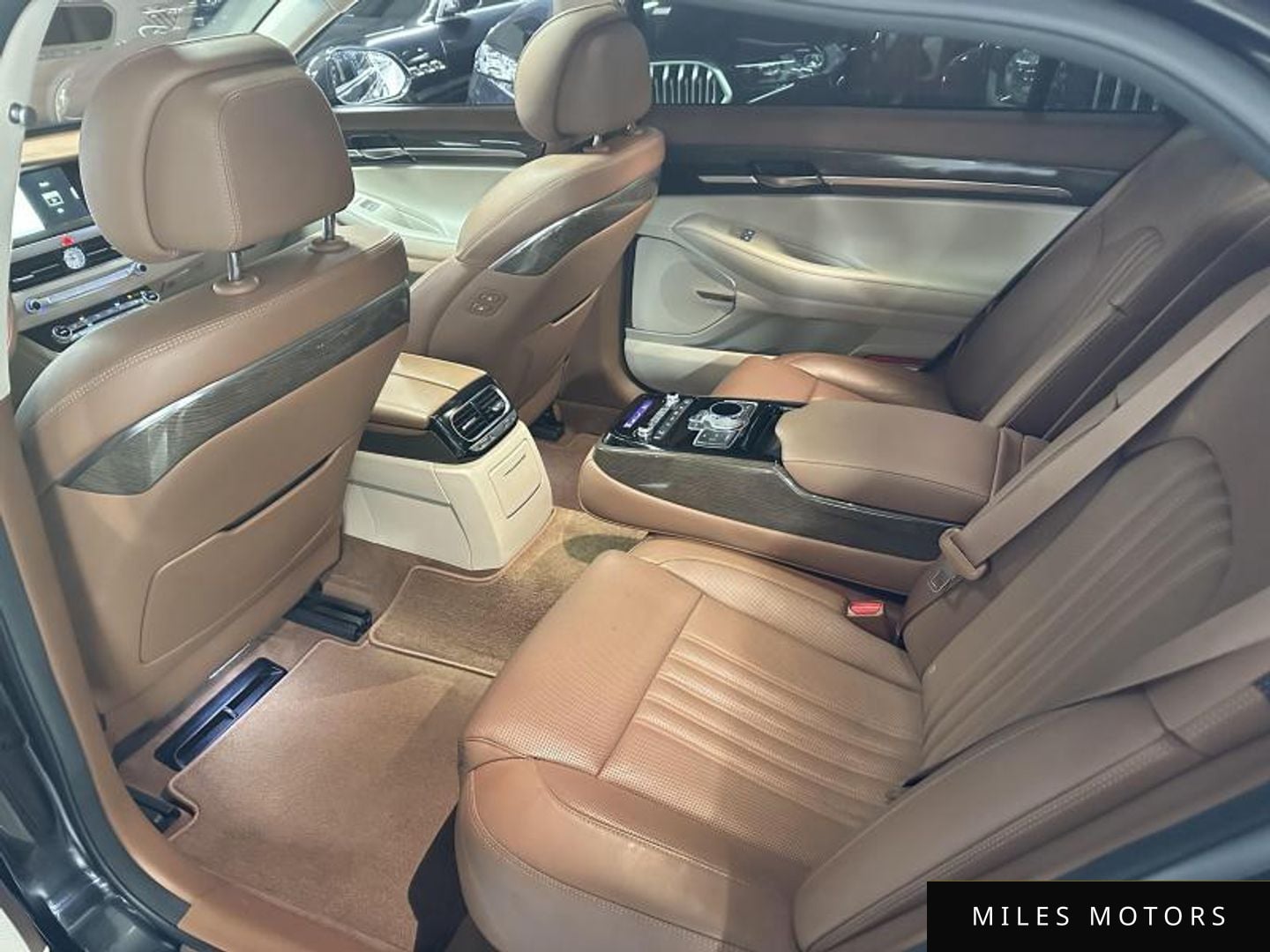 Genesis G90 2019 — миниатюра 9