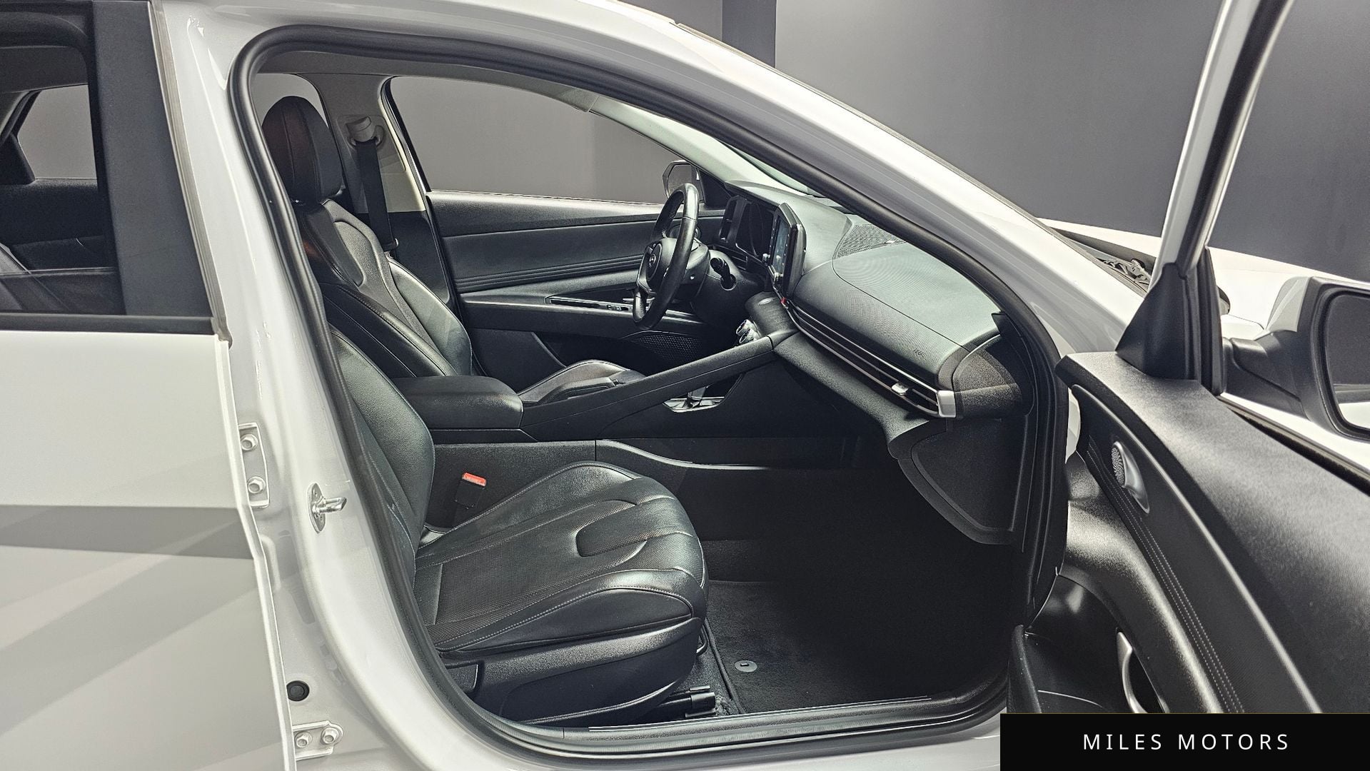 Hyundai AVANTE 2021 — миниатюра 17