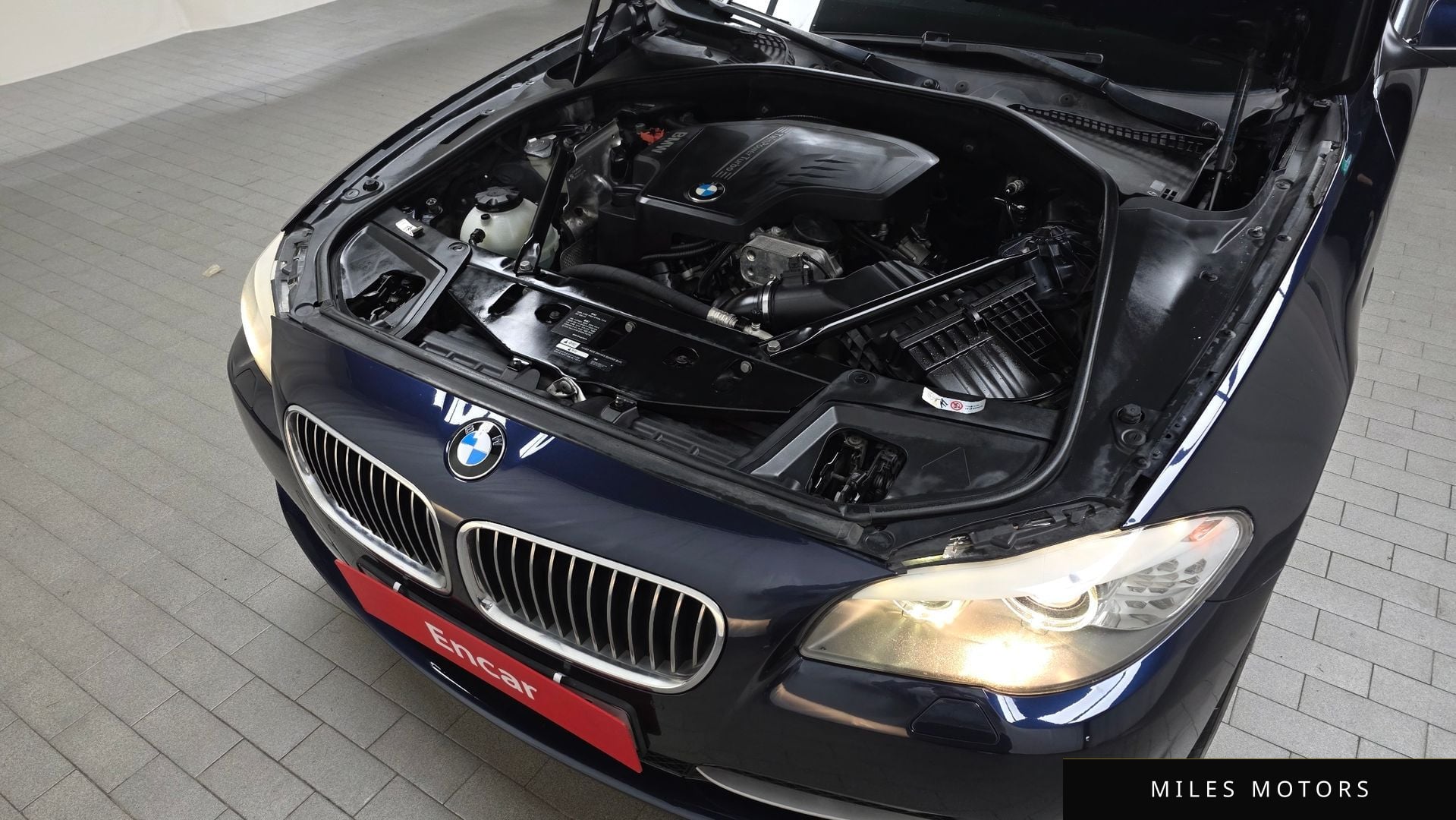 BMW 5 Series (F10) 2012 — миниатюра 6