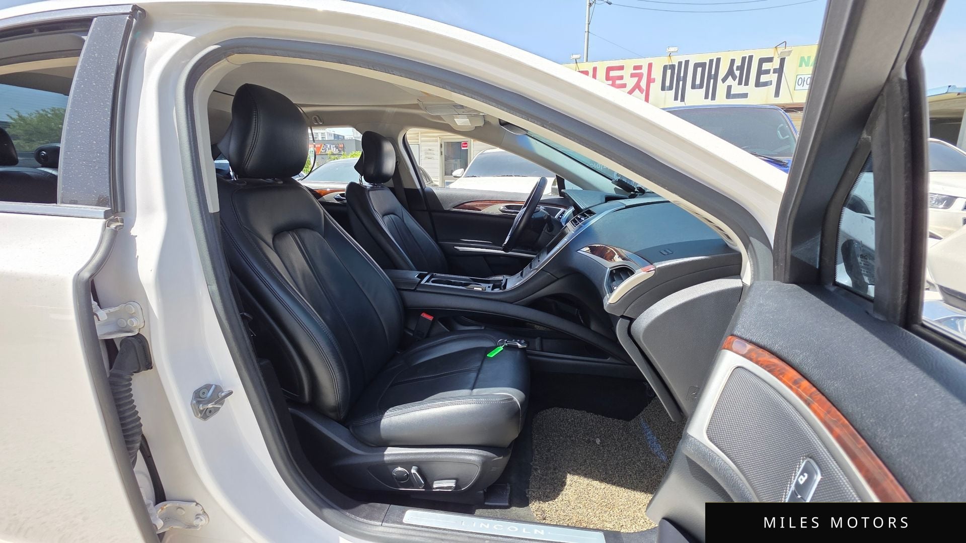Lincoln MKZ 2016 — миниатюра 13