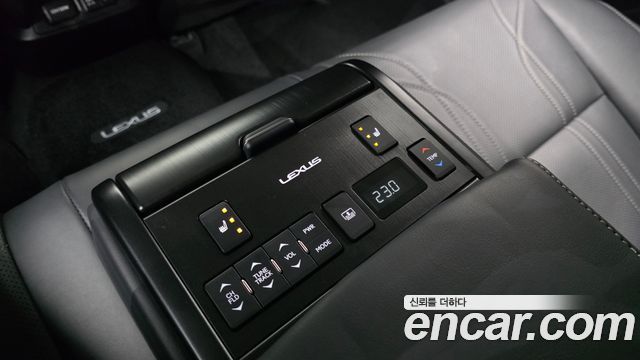 Лексус ES300h 2019 — миниатюра 28
