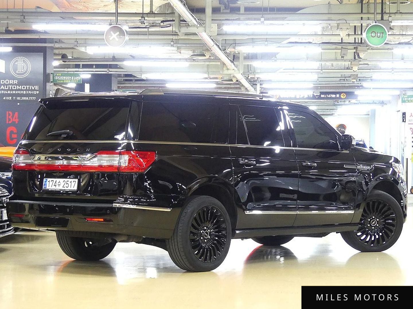 Lincoln Navigator 2021 — миниатюра 2