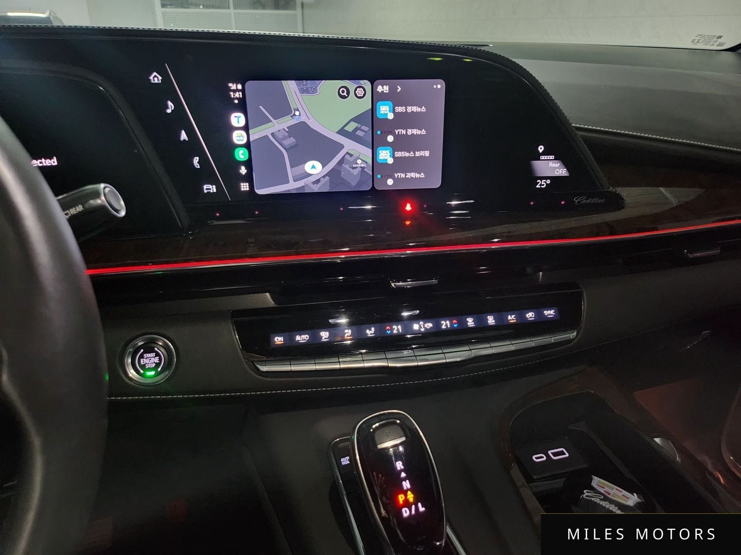 Cadillac Escalade 2021 — миниатюра 16