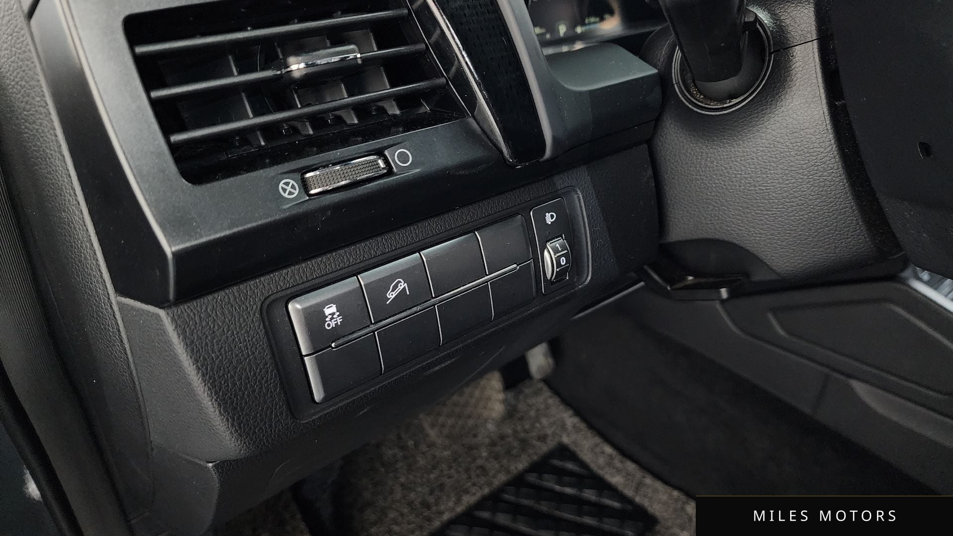 KG Mobility 렉스턴 스포츠 2021 — миниатюра 26