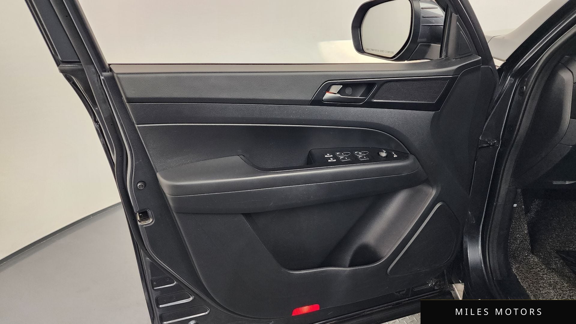 KG Mobility 렉스턴 스포츠 2021 — миниатюра 14