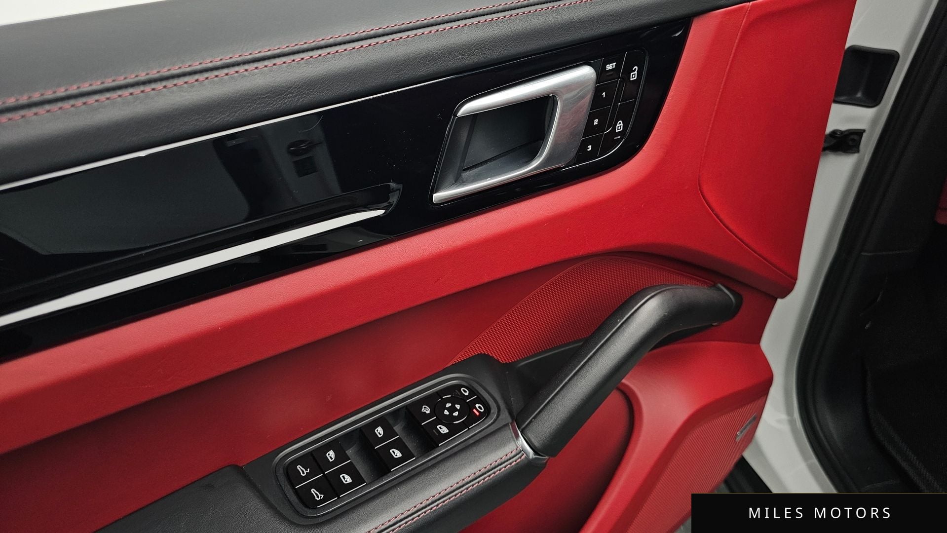 Porsche 카이엔 (PO536) 2020 — миниатюра 14
