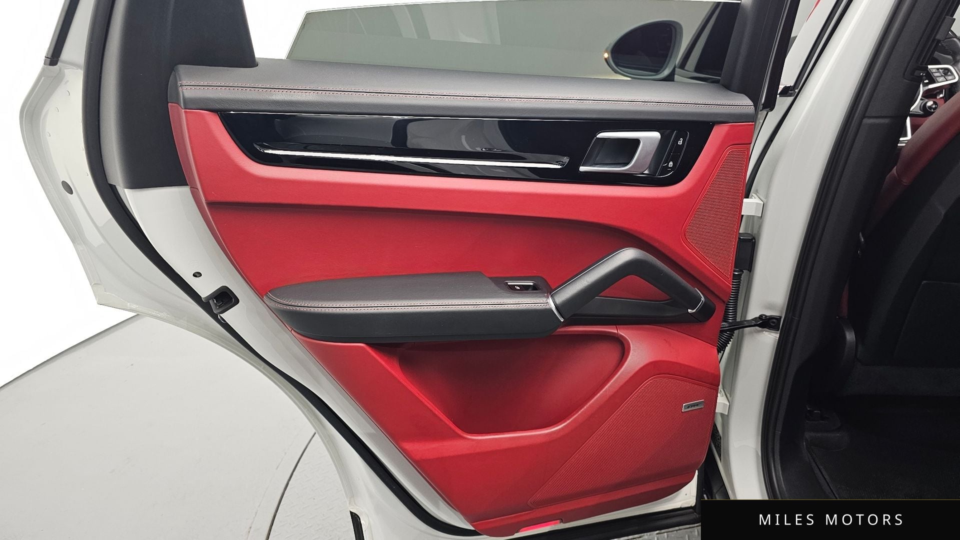 Porsche 카이엔 (PO536) 2020 — миниатюра 15