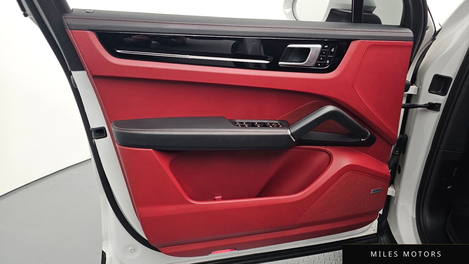 Porsche 카이엔 (PO536) 2020 — миниатюра 32