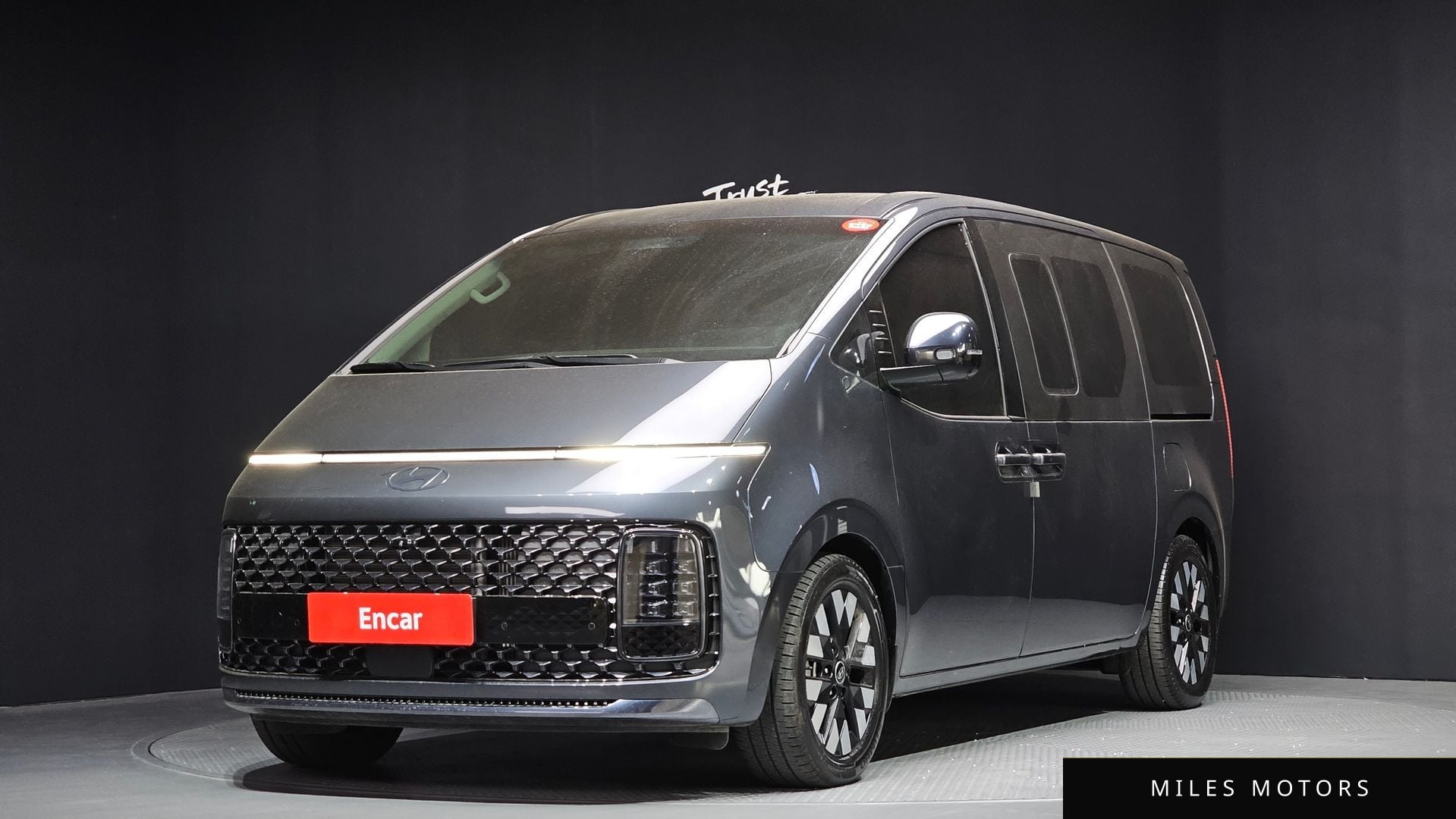 Hyundai Staria 2025
