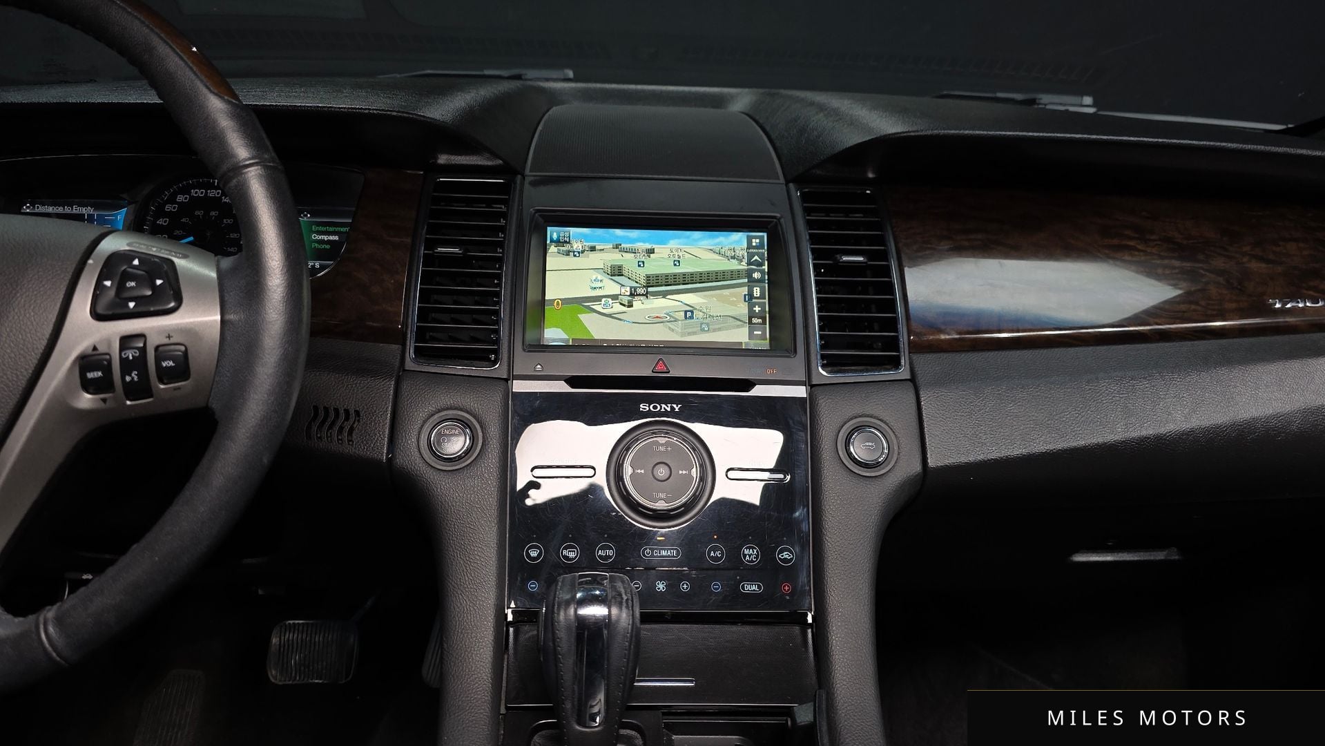 Ford Taurus 2015 — миниатюра 20