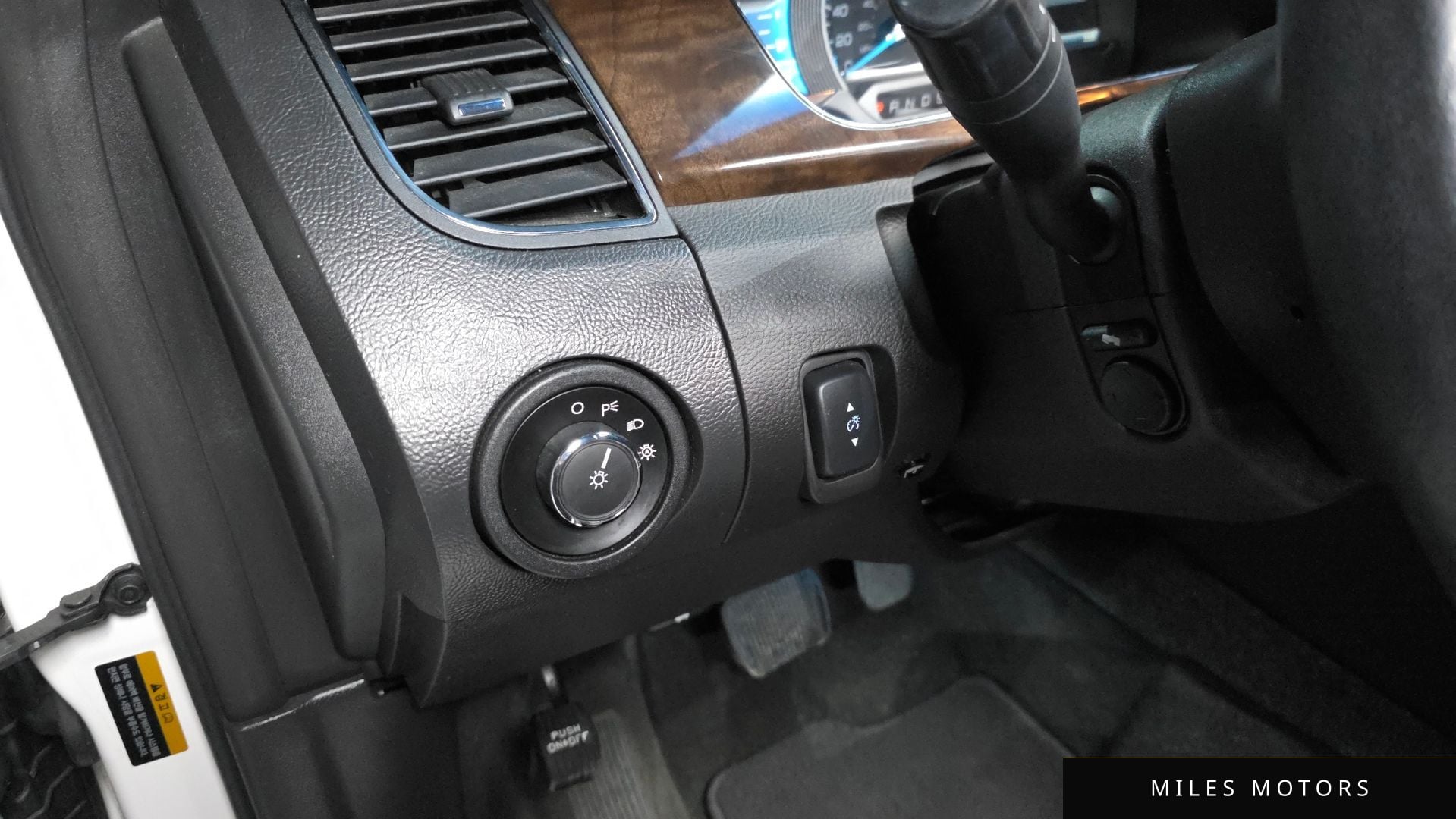 Ford Taurus 2015 — миниатюра 27