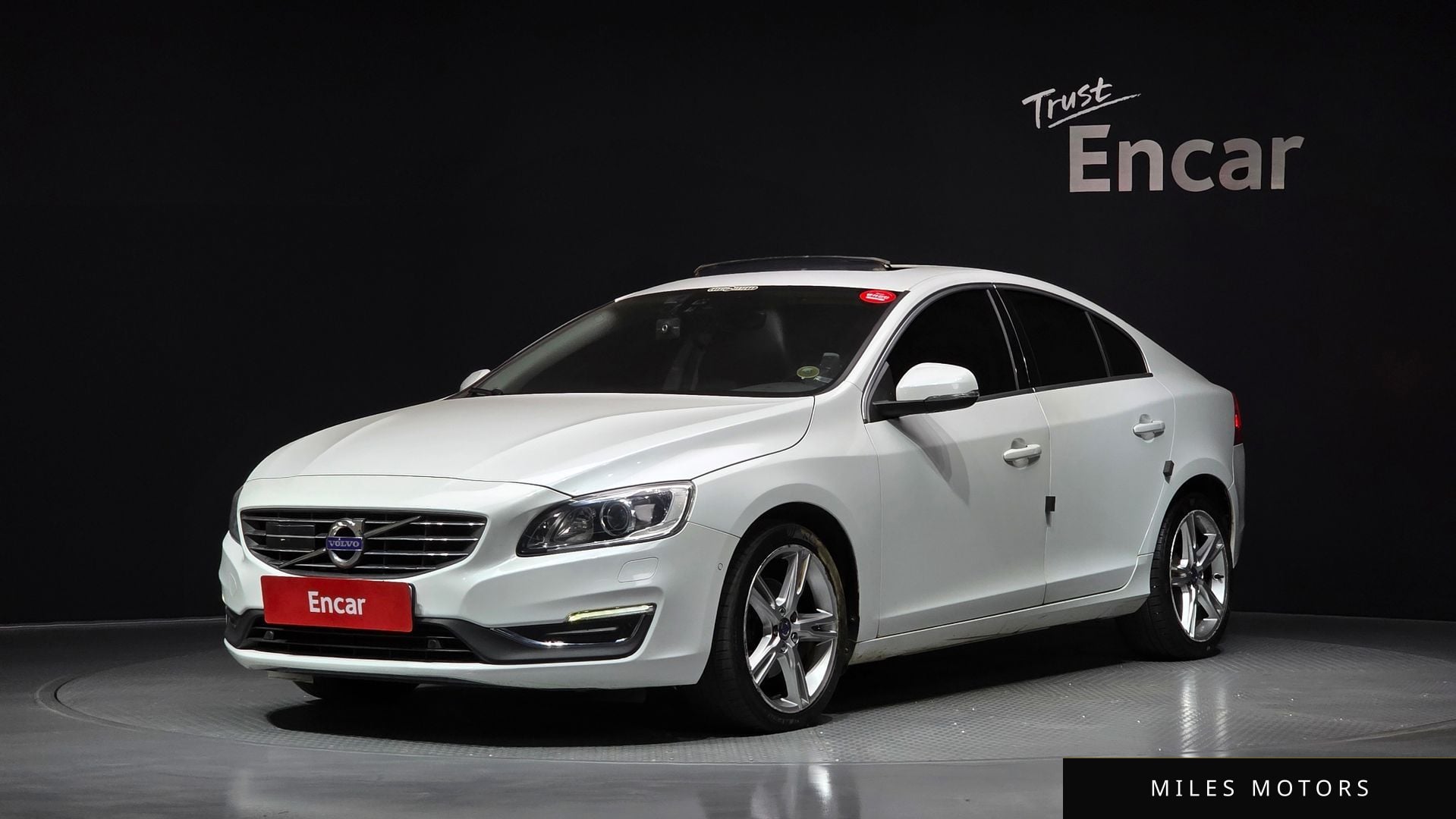 Volvo S60 2016 — фото 1 из 12