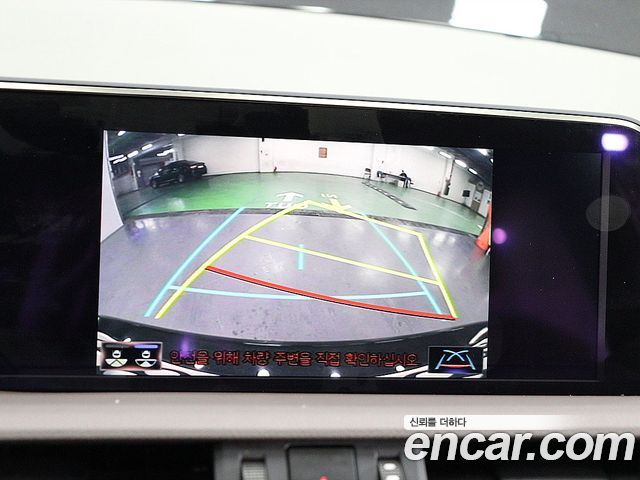 Лексус ES300h 2021 — миниатюра 9