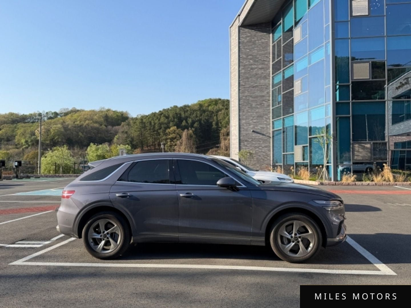 Genesis GV70 2025 — миниатюра 2