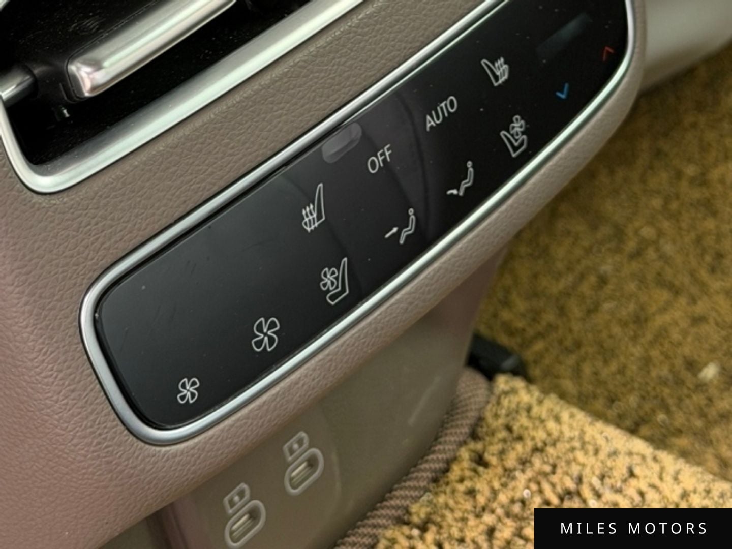 Genesis GV70 2025 — миниатюра 10