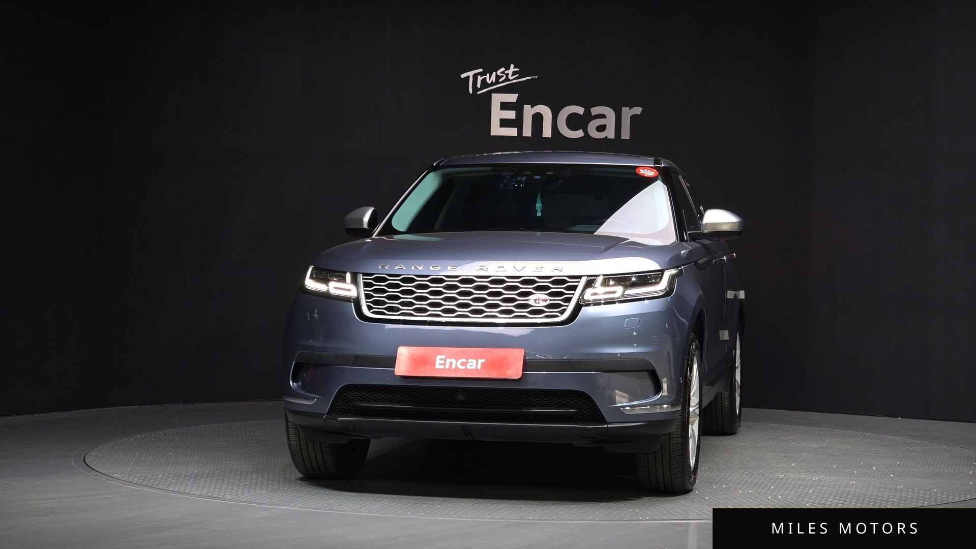 Land Rover Range Rover Velar 2018 — миниатюра 3