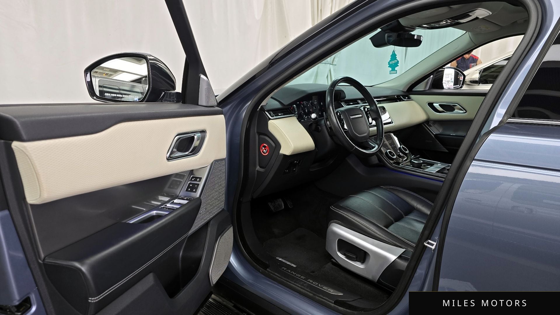 Land Rover Range Rover Velar 2018 — миниатюра 10