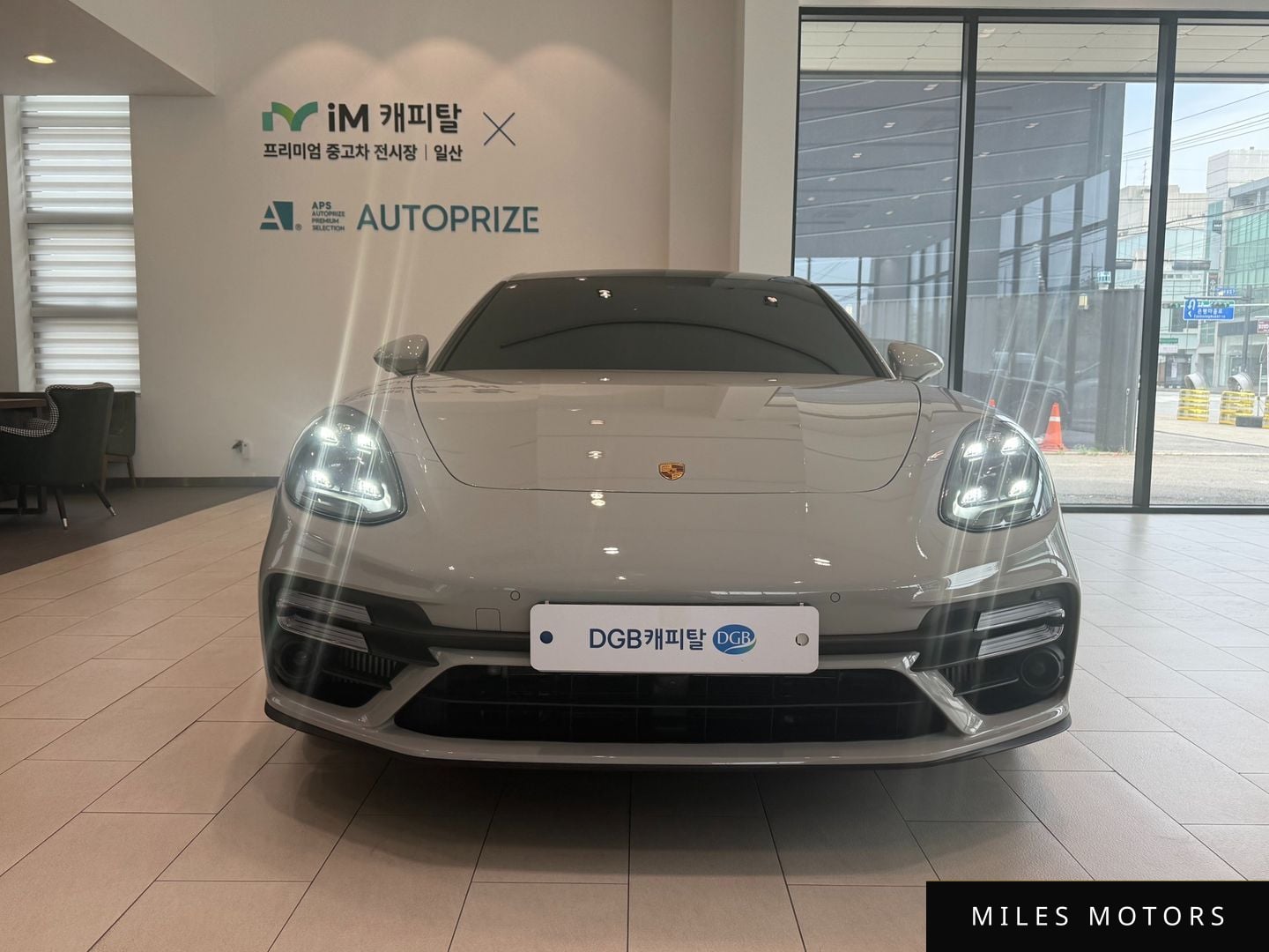 Porsche Panamera 2023 — миниатюра 3