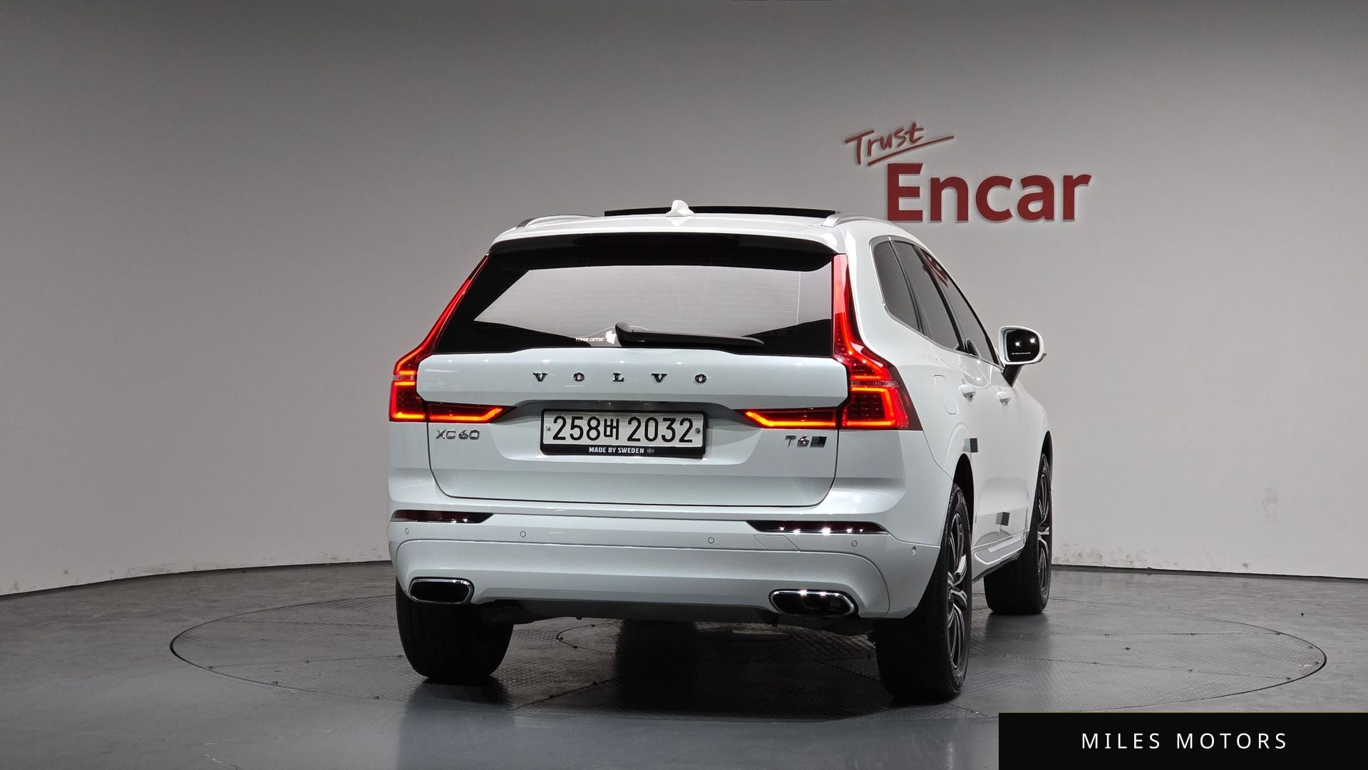 Volvo XC60 2020 — миниатюра 3