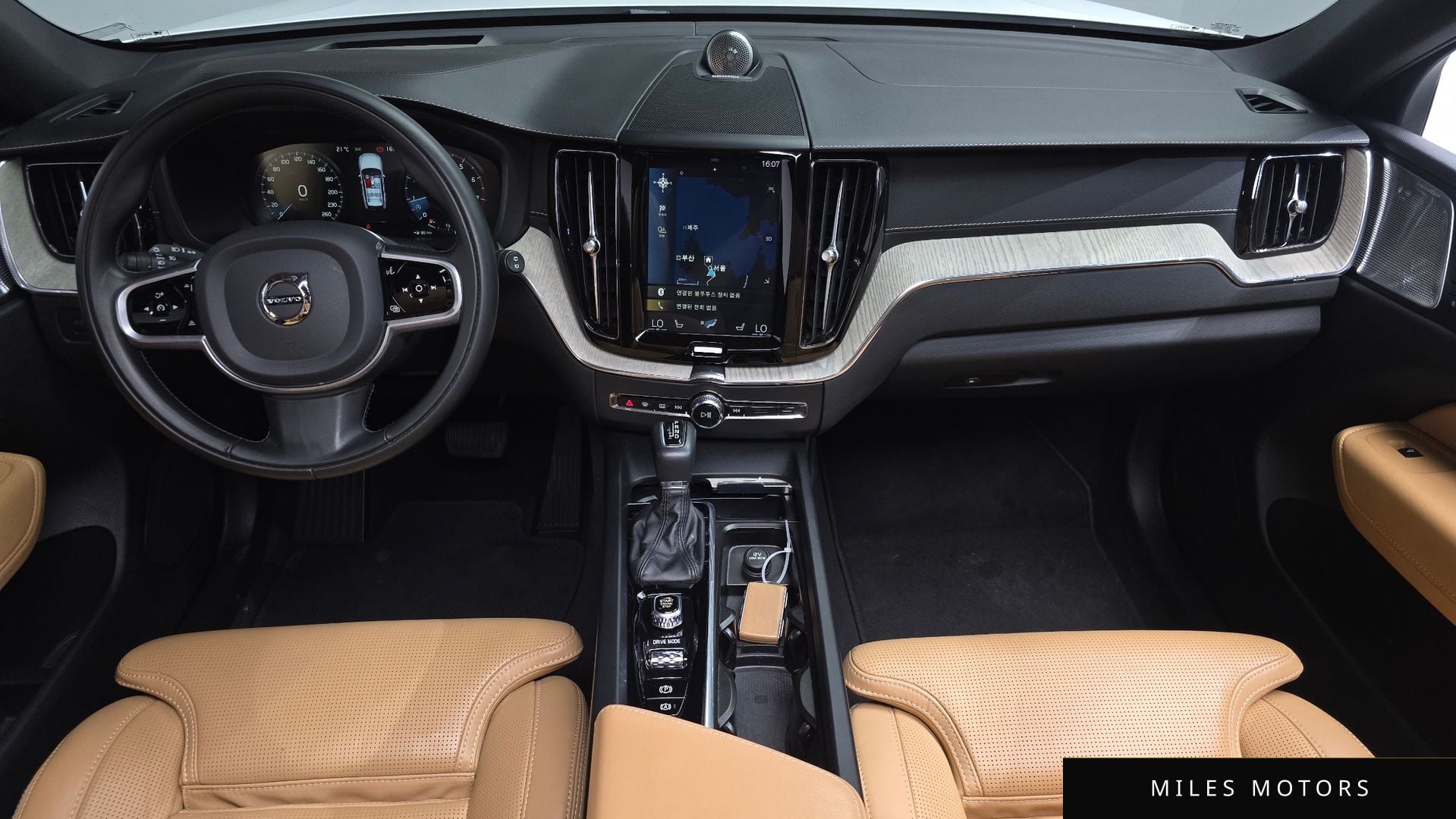 Volvo XC60 2020 — миниатюра 9
