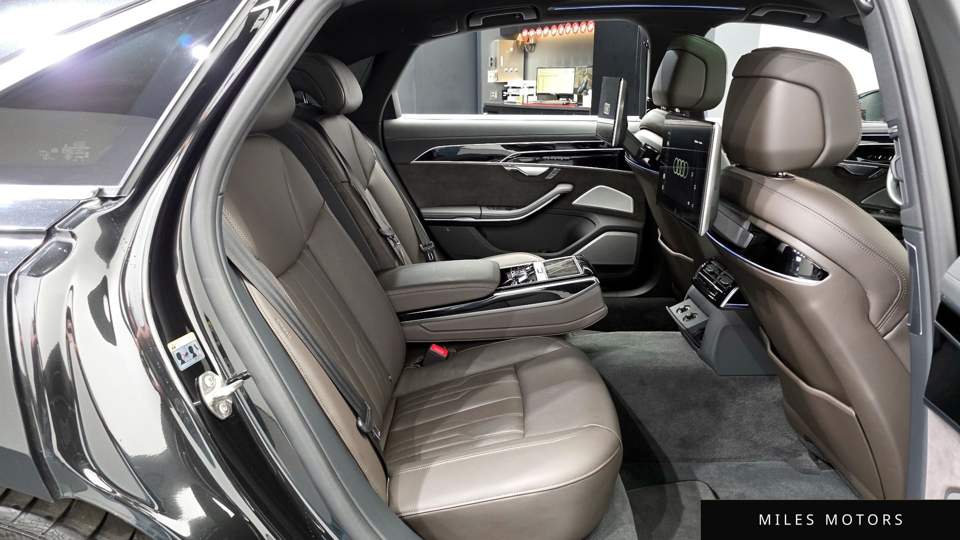 Audi A8 (D5) 2021 — миниатюра 12
