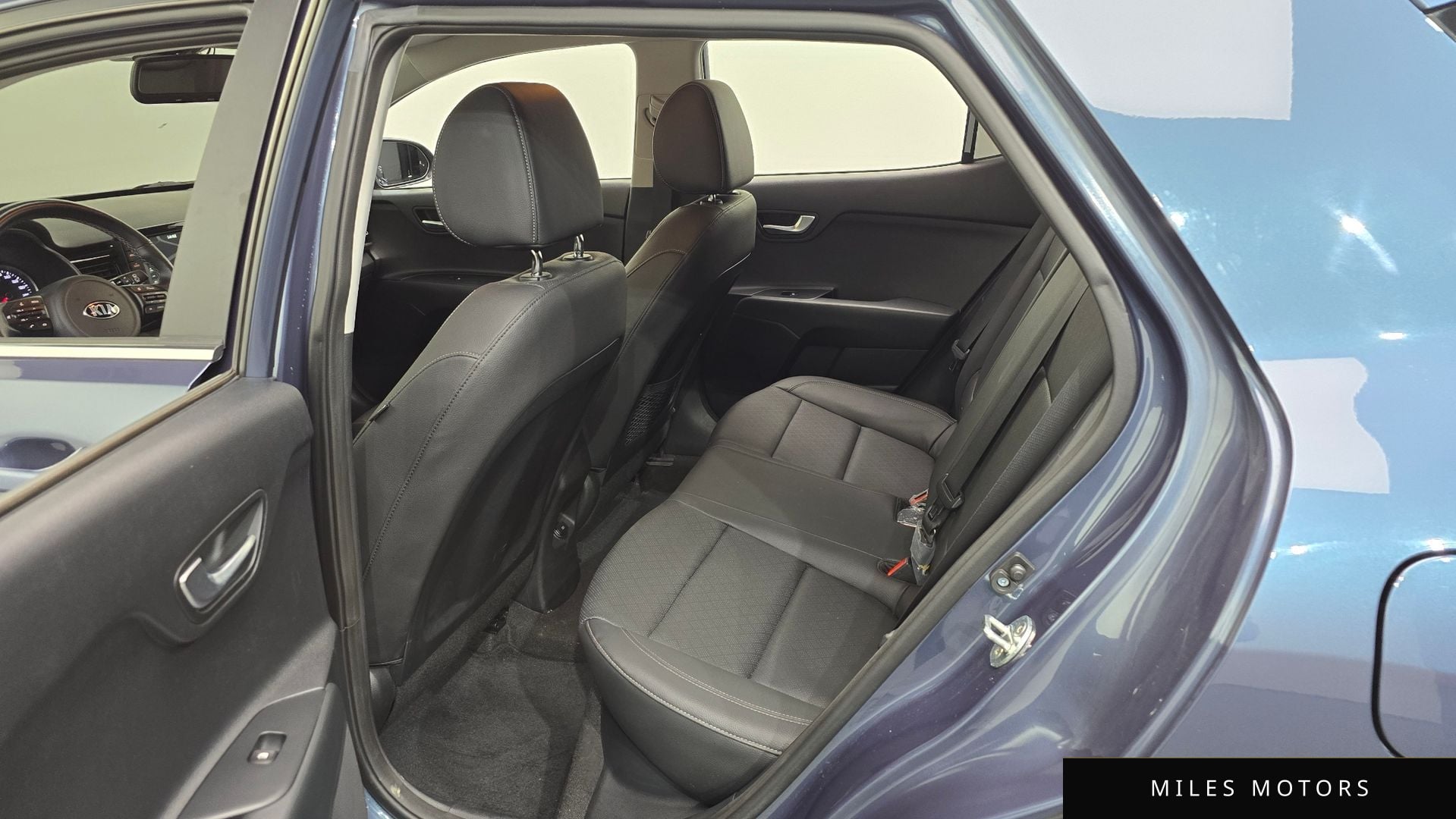 Kia Stonic 2020 — миниатюра 11