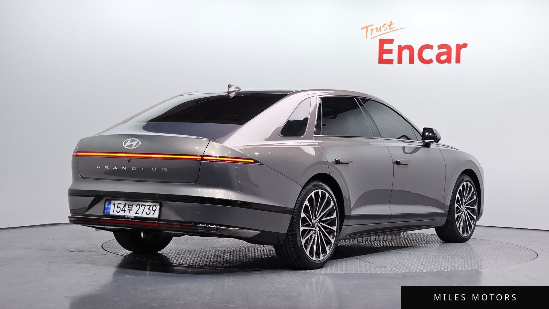 Hyundai Grandeur 2023 — миниатюра 2