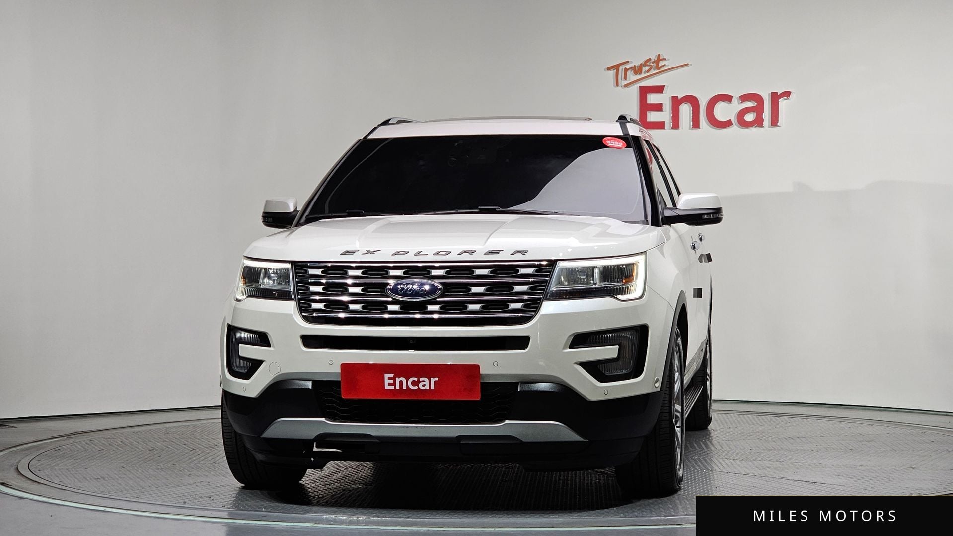 Ford Explorer 2017 — миниатюра 3