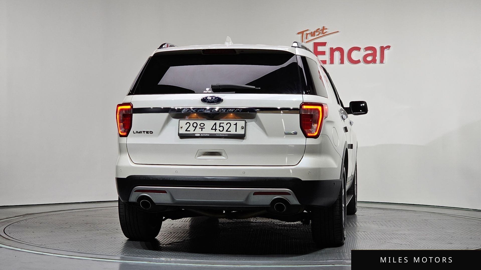 Ford Explorer 2017 — миниатюра 4