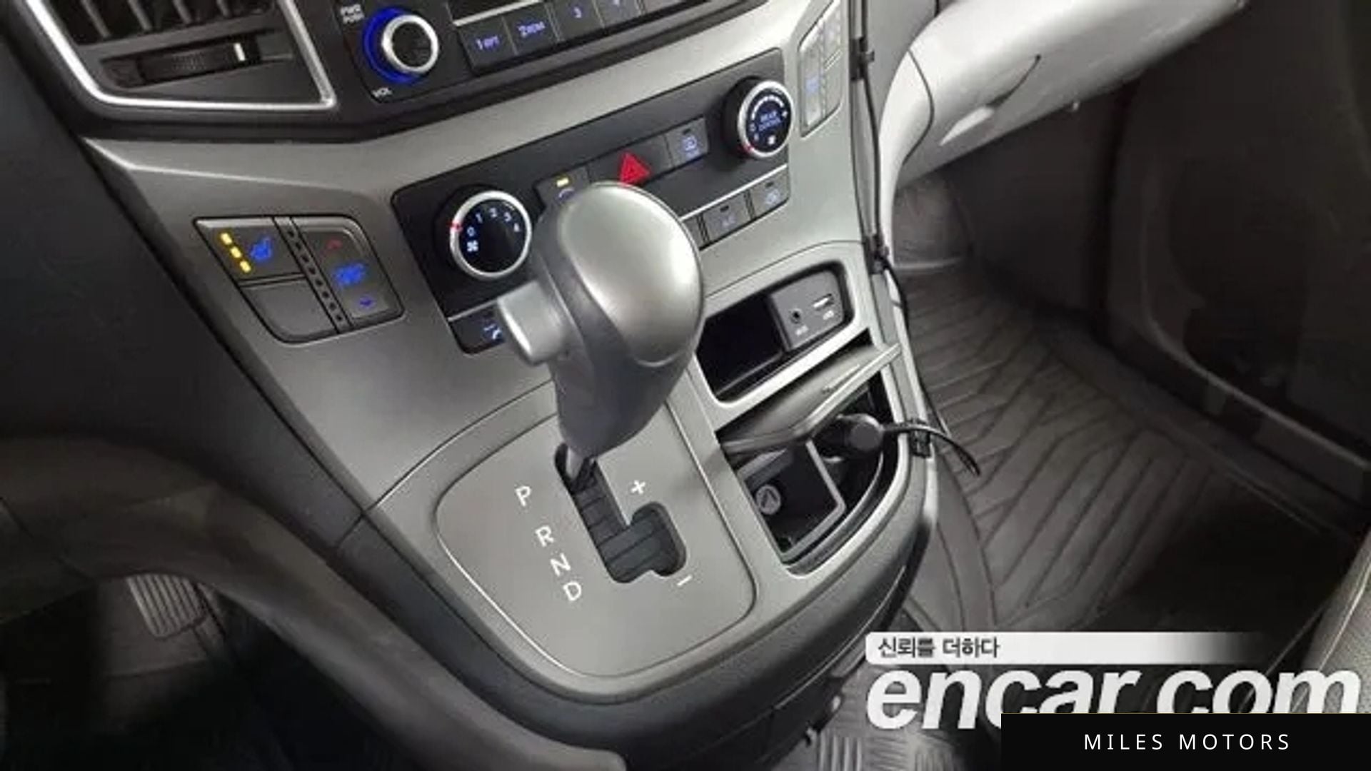 Hyundai Starex 2018 — миниатюра 11