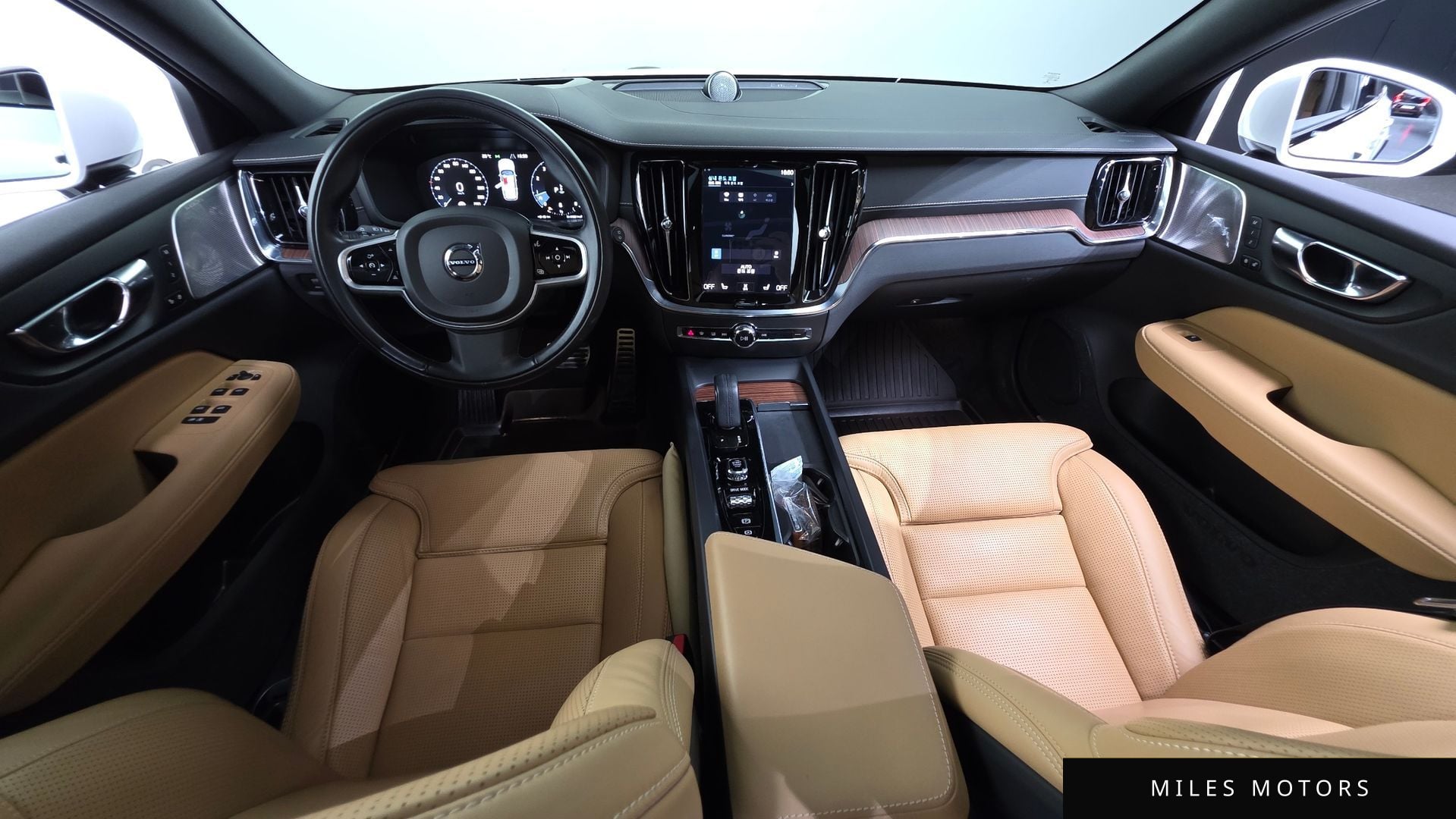 Volvo V60 크로스컨트리 2021 — миниатюра 10