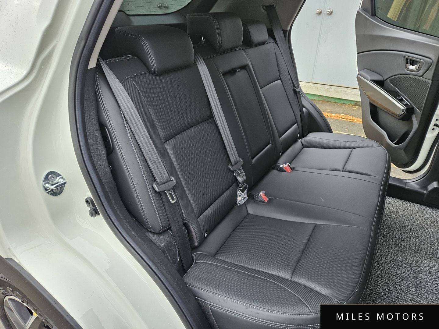 KG Mobility 뉴 티볼리 2024 — миниатюра 10