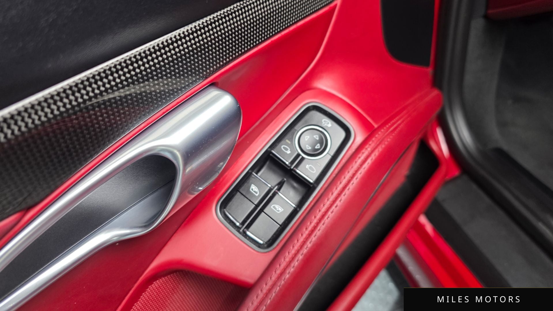 Porsche 718 카이맨 2019 — миниатюра 15