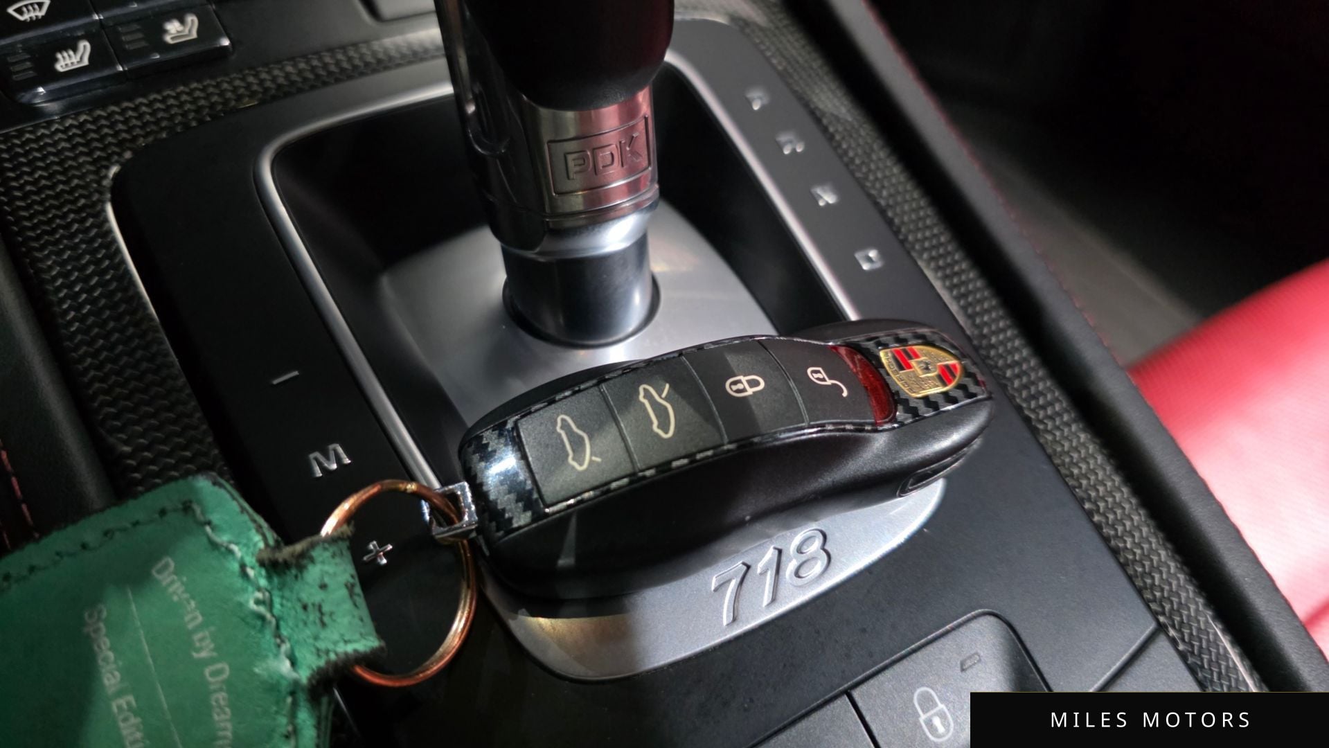 Porsche 718 카이맨 2019 — миниатюра 33