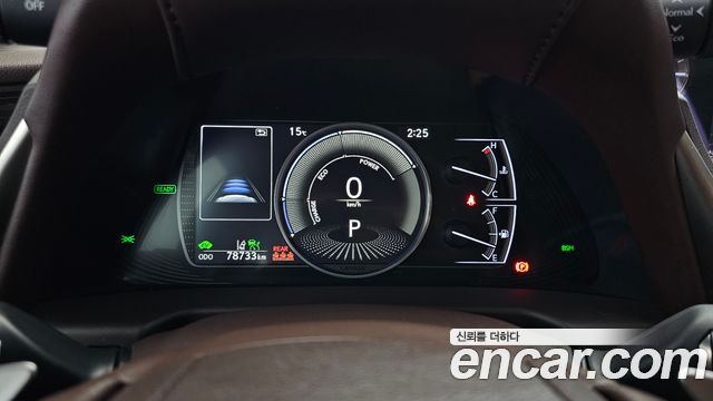 Лексус ES300h 2019 — миниатюра 8