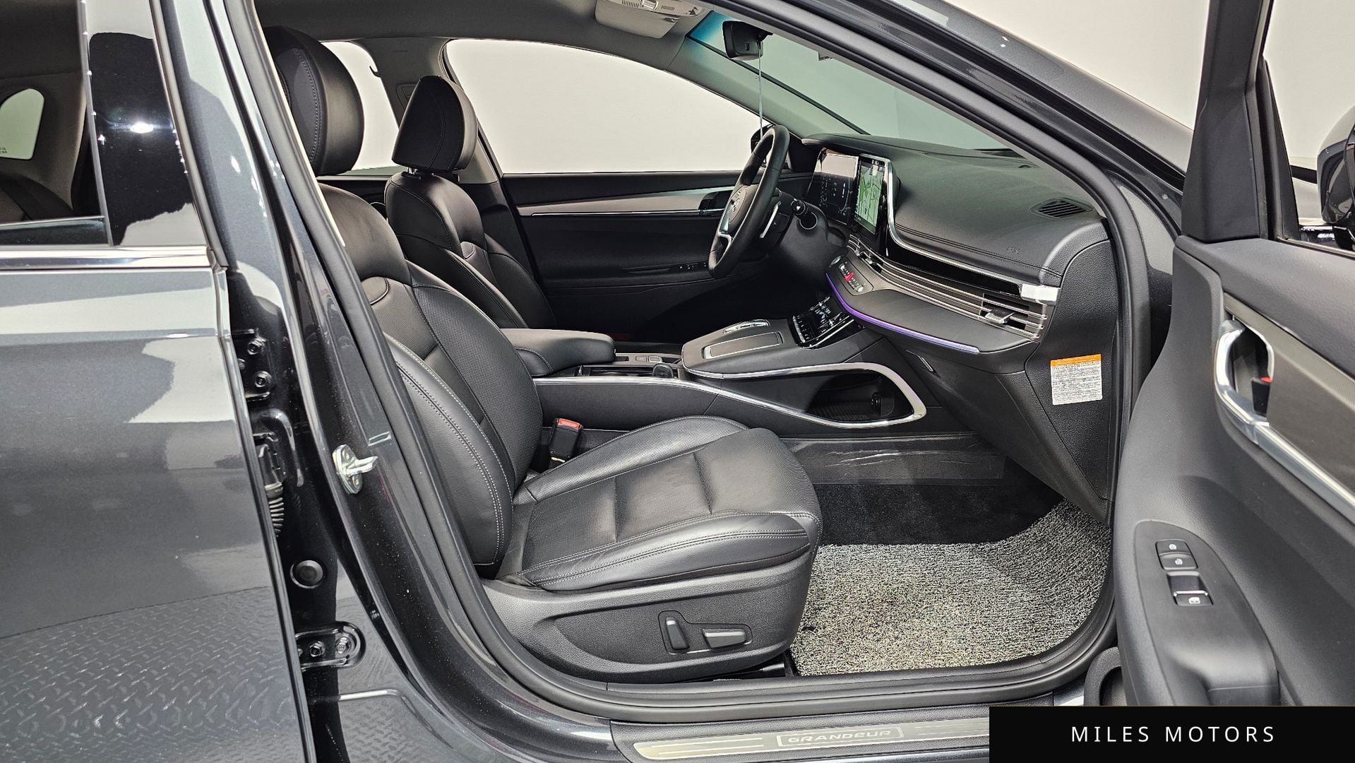 Hyundai 뉴 그랜저 IG 하이브리드 2022 — миниатюра 17