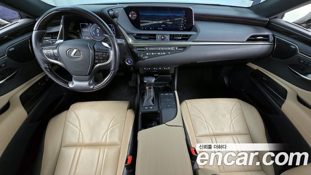 Лексус ES300h 2019 — миниатюра 7