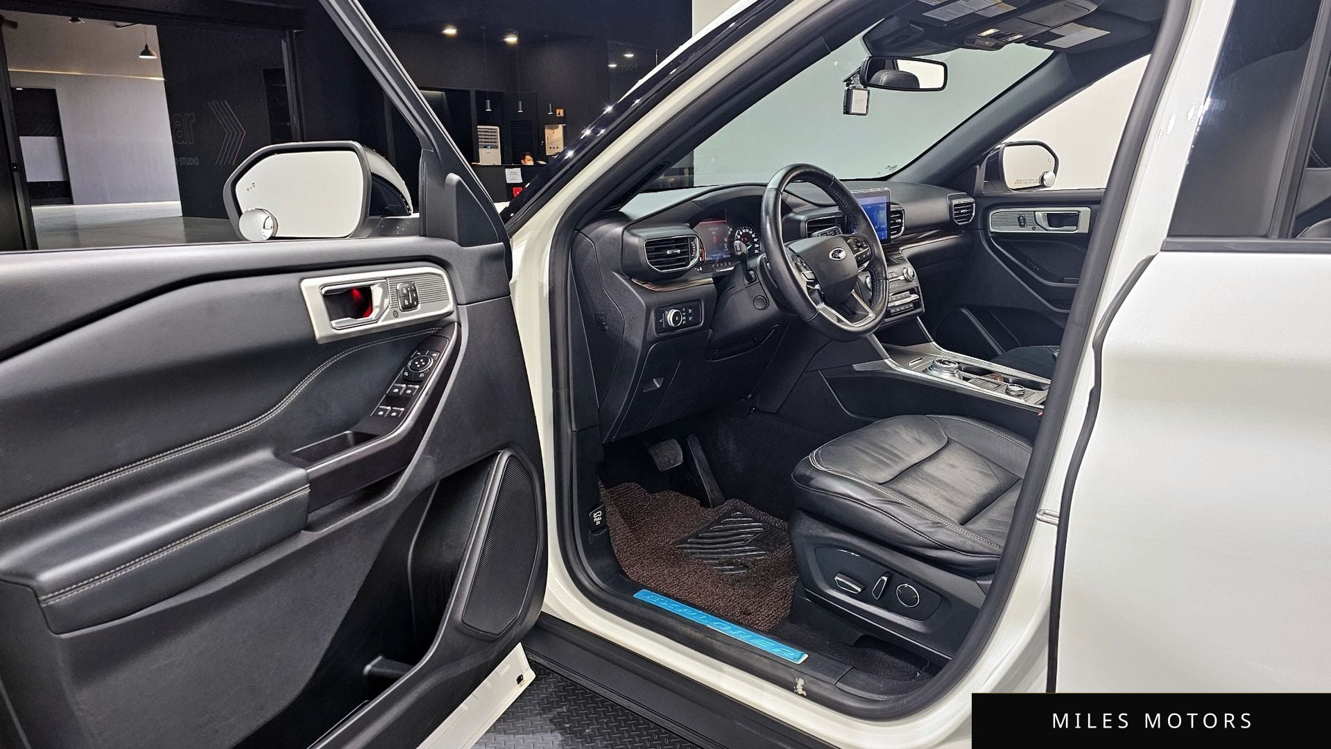 Ford Explorer 2020 — миниатюра 10