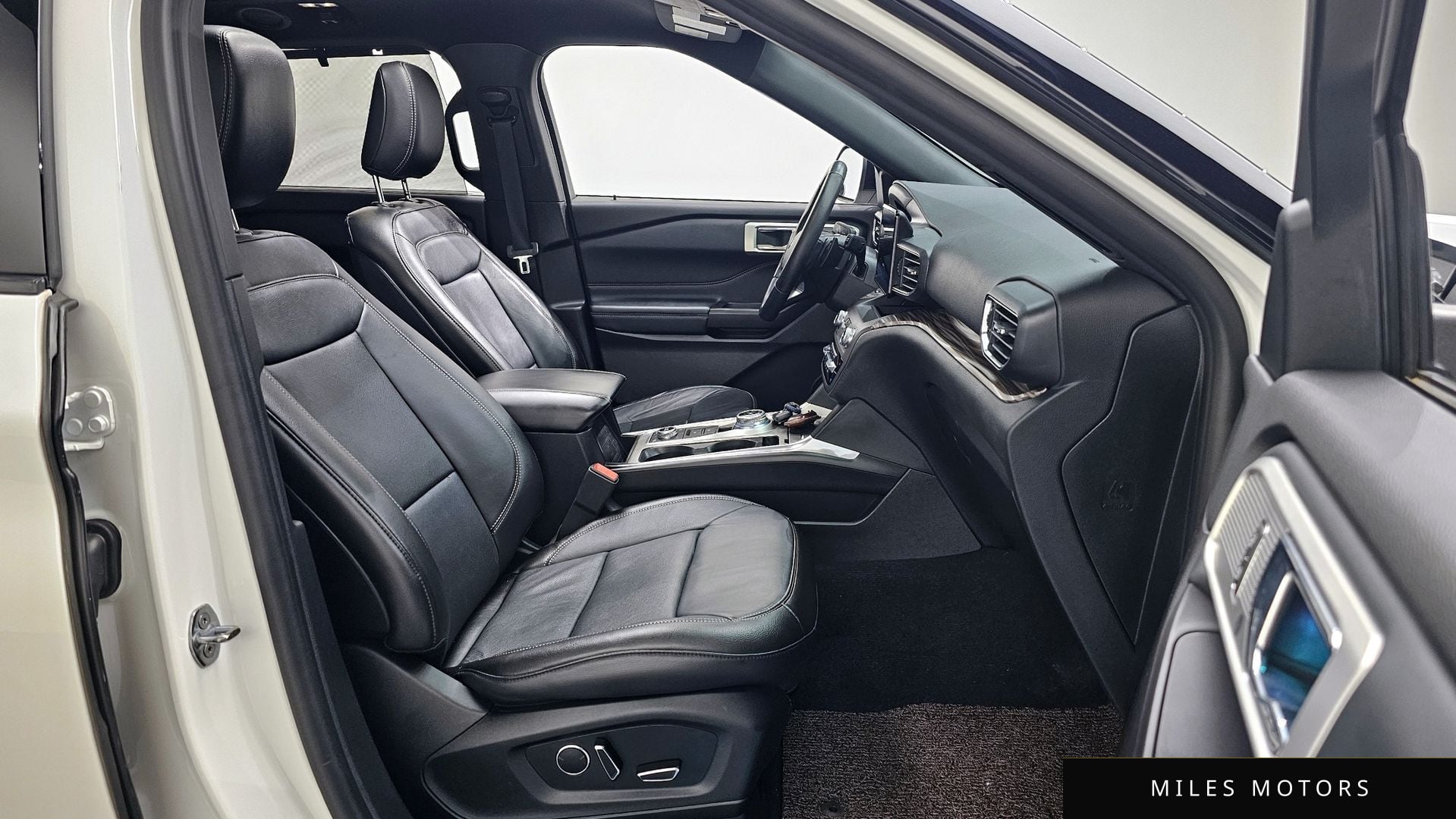 Ford Explorer 2020 — миниатюра 11