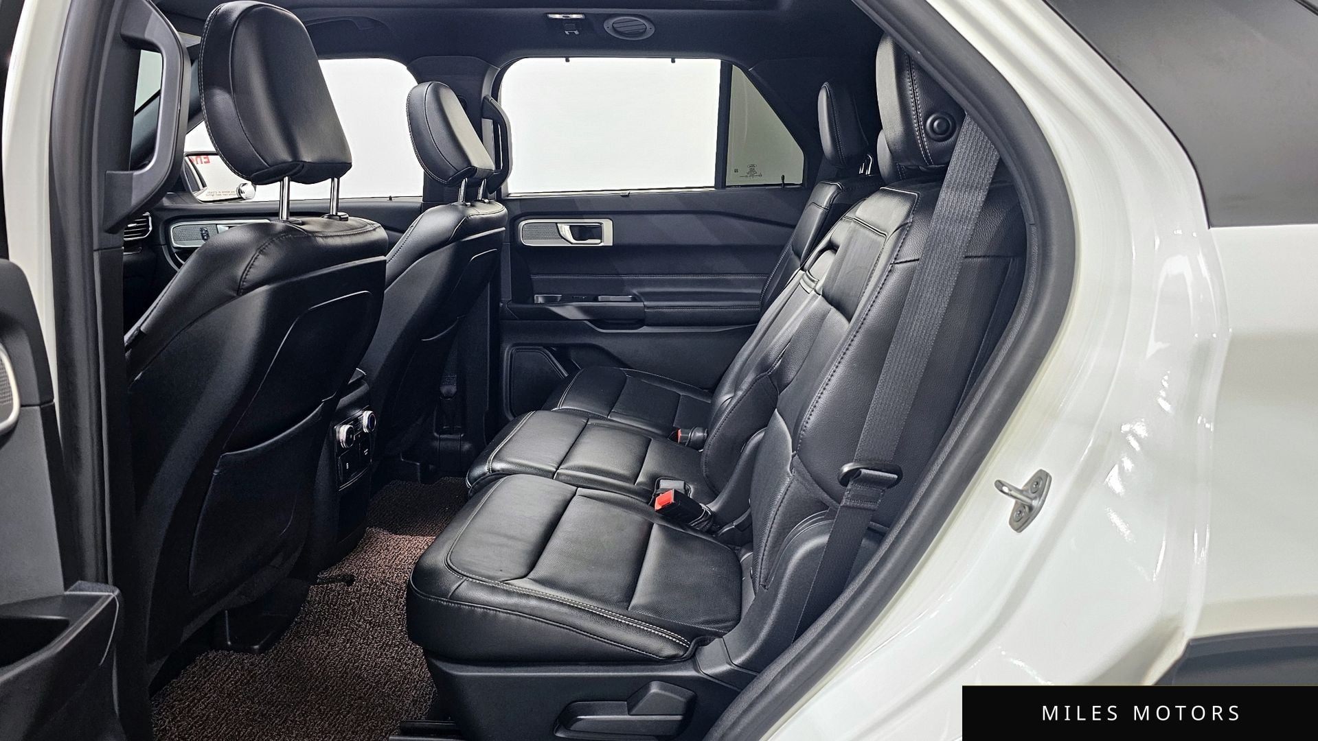 Ford Explorer 2020 — миниатюра 12