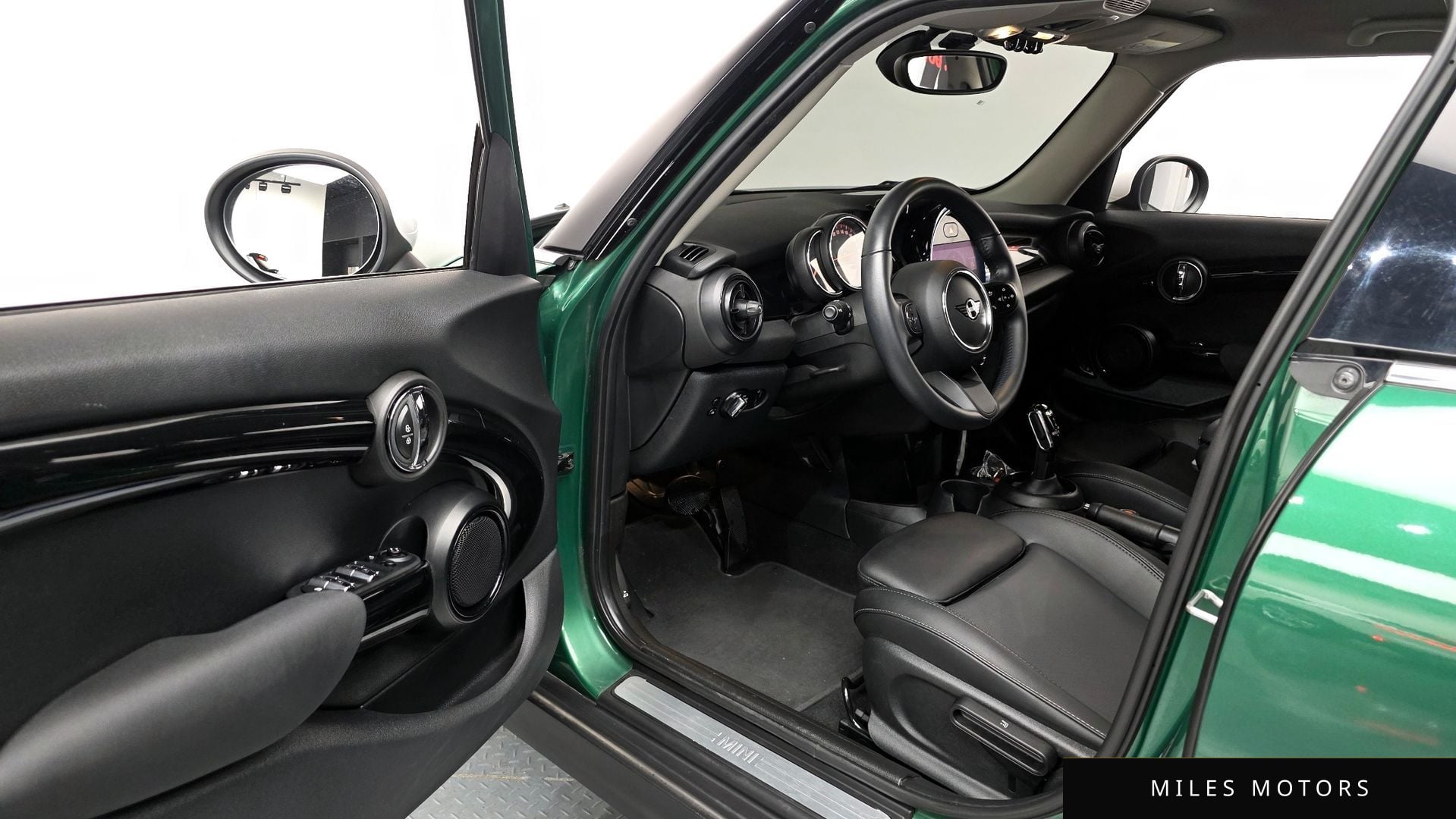 MINI 쿠퍼 2022 — миниатюра 13