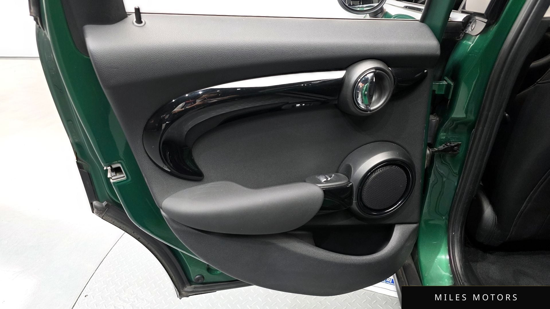 MINI 쿠퍼 2022 — миниатюра 15
